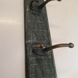 Coat rack in patinated wood and cast iron hooks