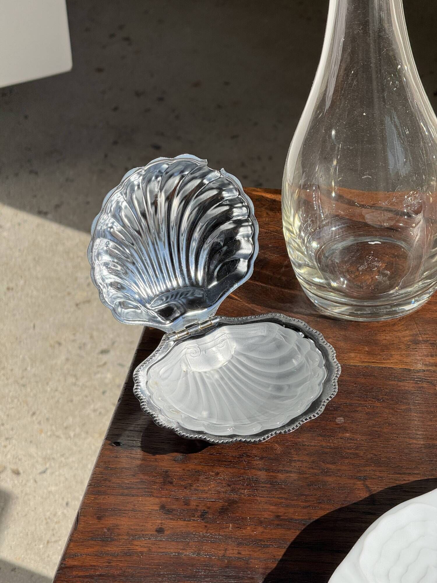 Set of 4 oyster plates Limoges France D25