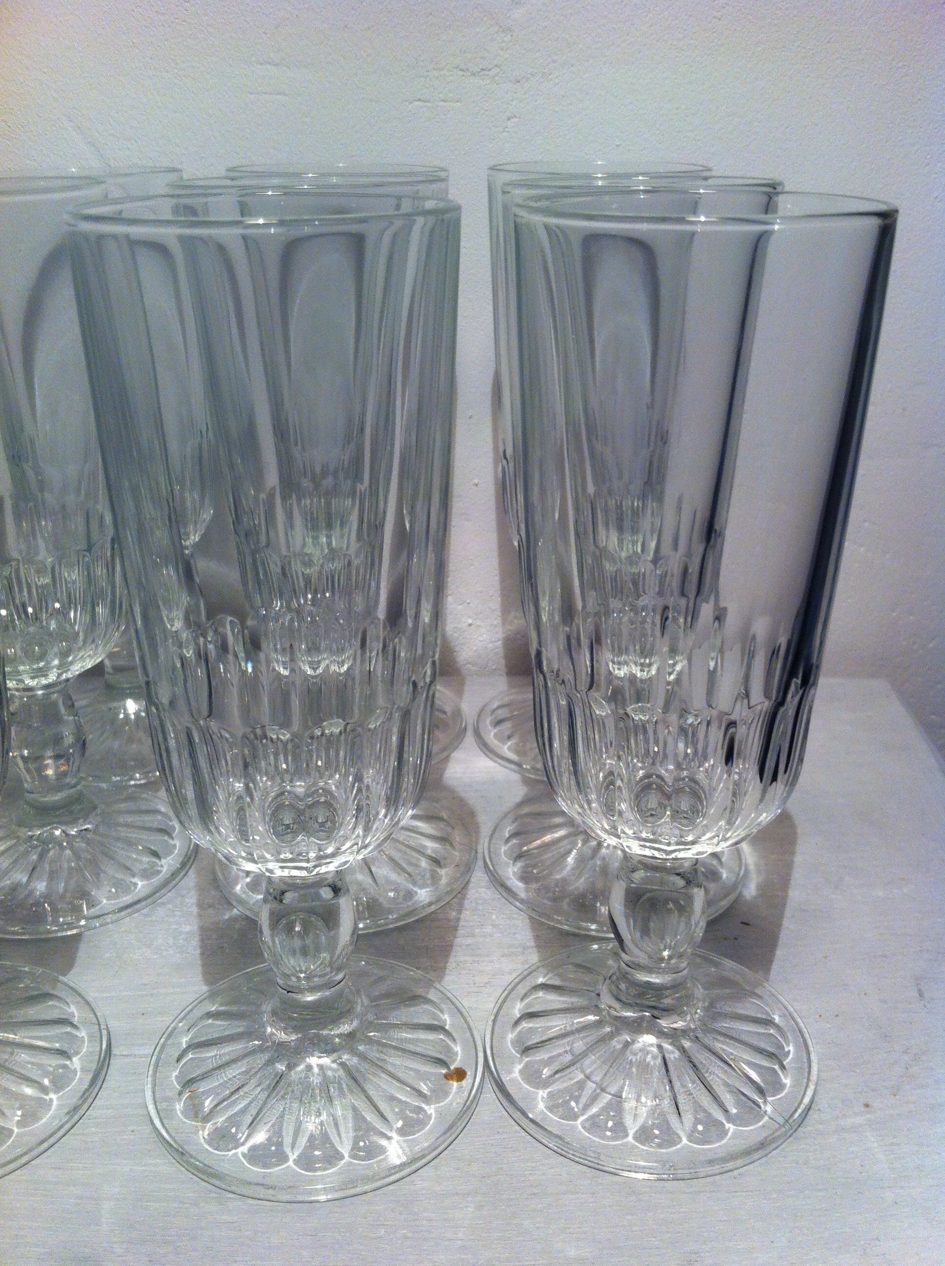 Set of 12 champagne flutes