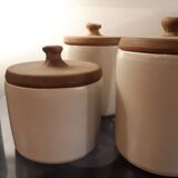 Ceramic pots