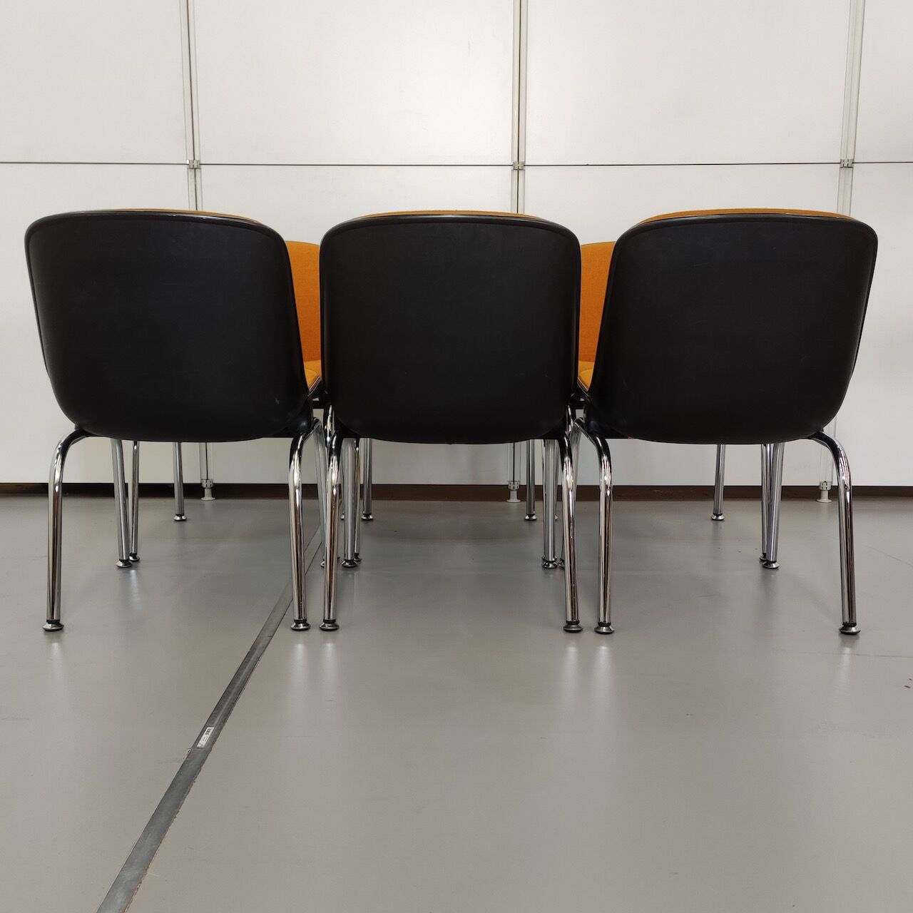 Ensemble de 6 chaises Comforto vintage