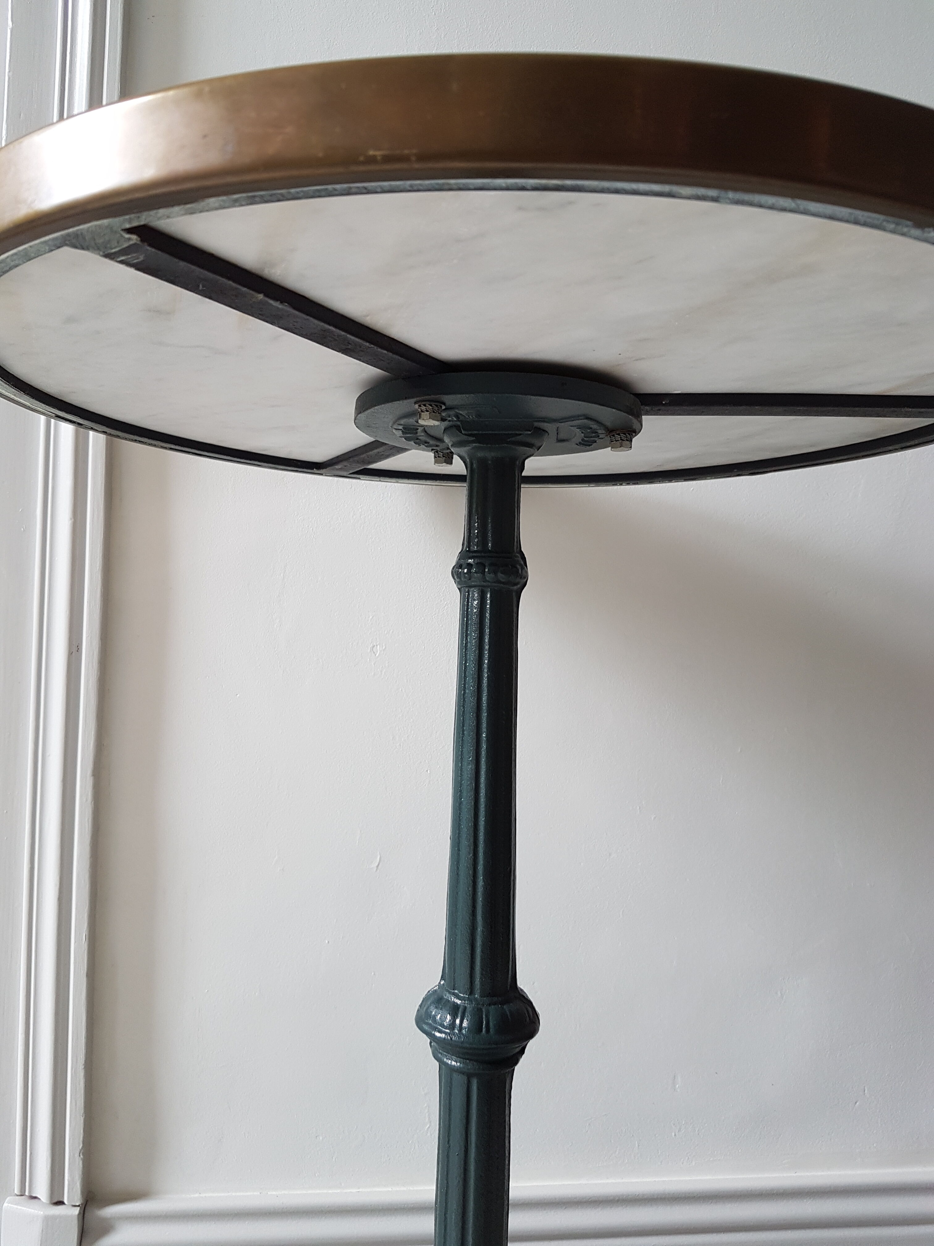 Table bistrot