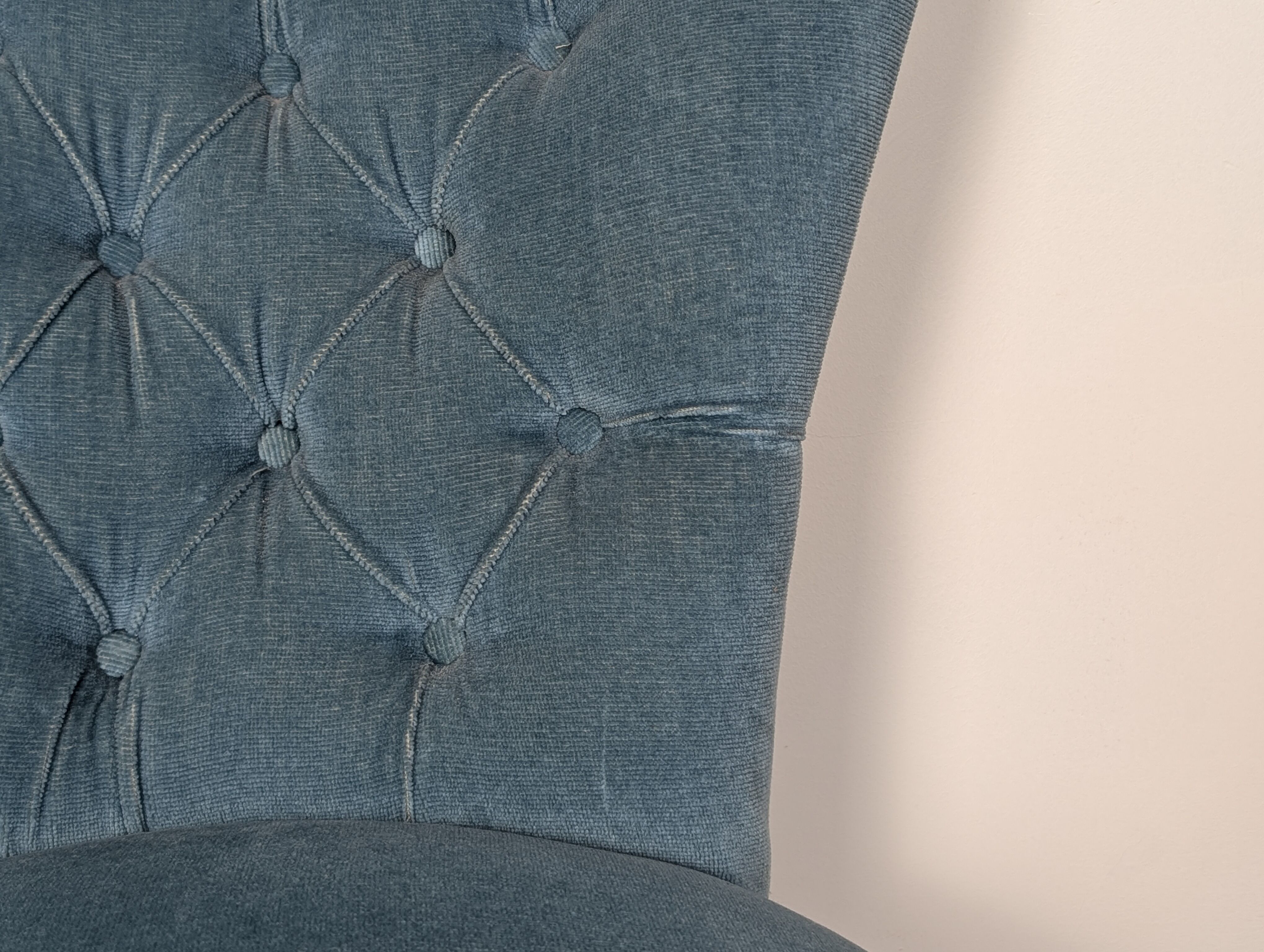 Fauteuil crapaud en velours