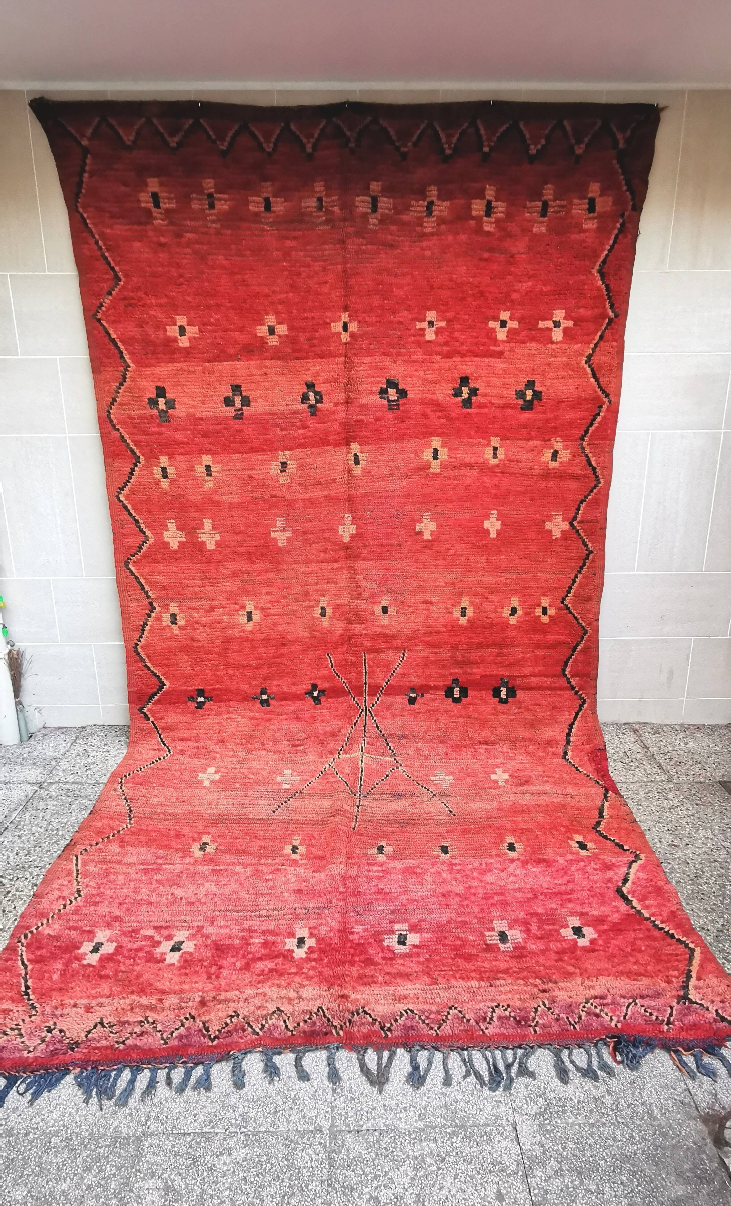 Vintage Berber carpet boujaad 200/390