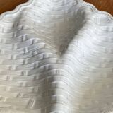 Ceramic compartmentalized leaf appetizer dish