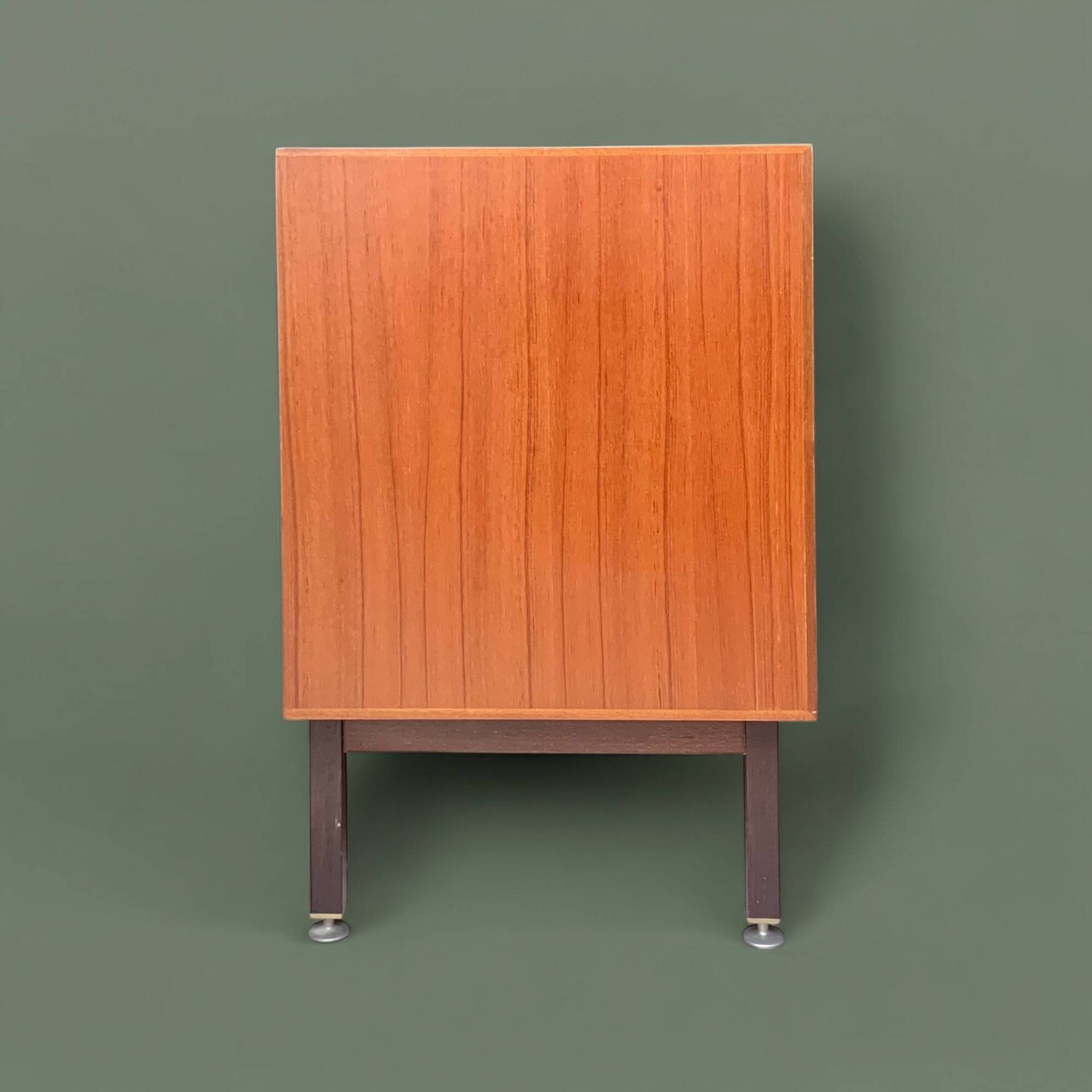 Commode vintage style scandinave - Combineurop