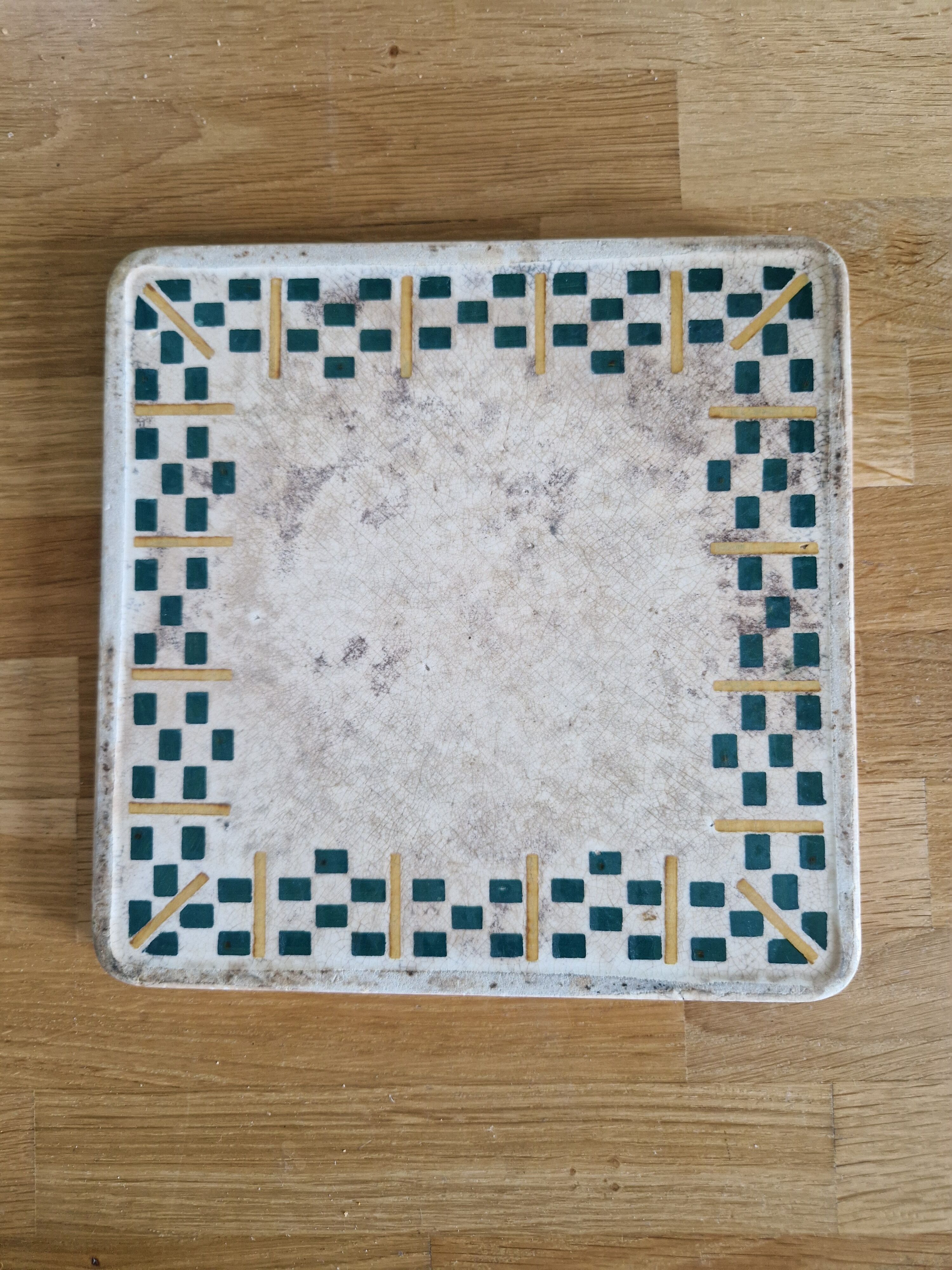 Cast iron trivet