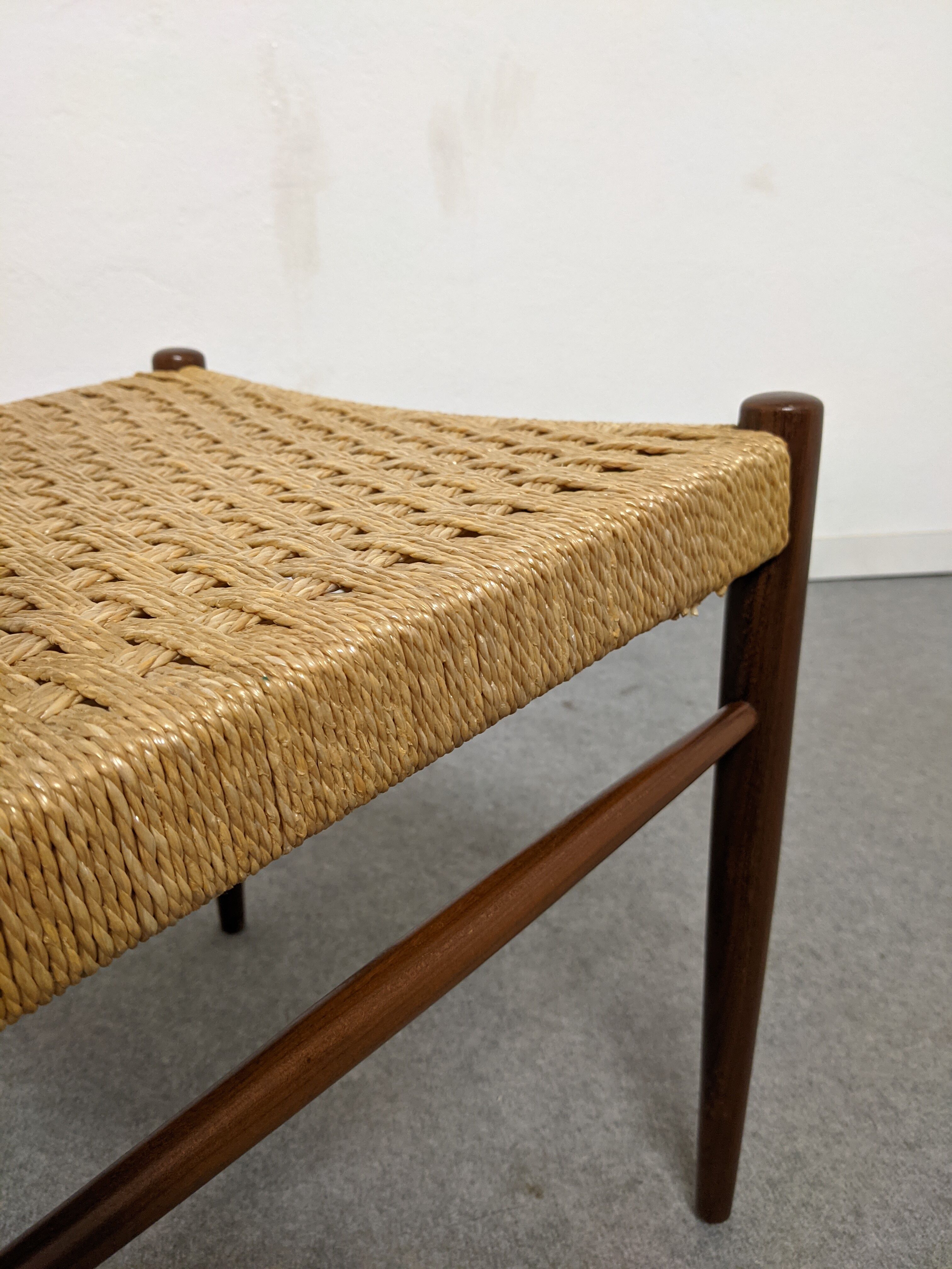 Pair of Danish chairs in teak and rope from the 60s/70s