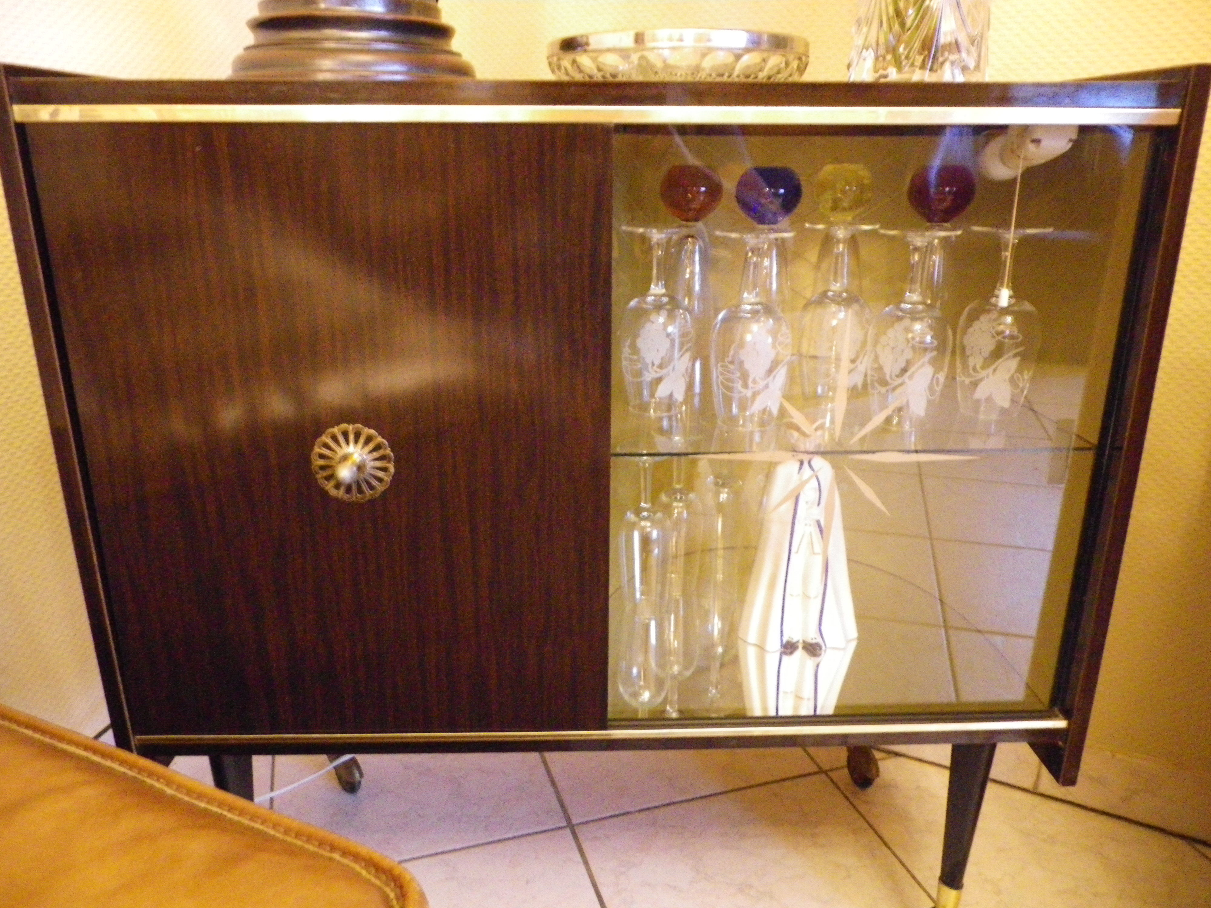 Bar furniture on formica wheels with mirror and lighting - 50s