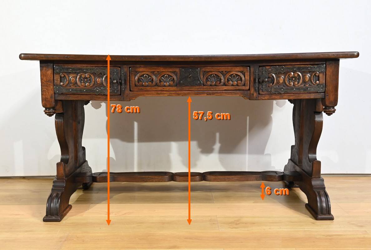 Oak Desk Table, Neo-Gothic style – Early 20th century