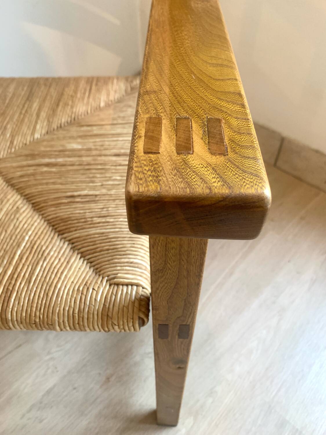 Solid elm armchair Maison Regain