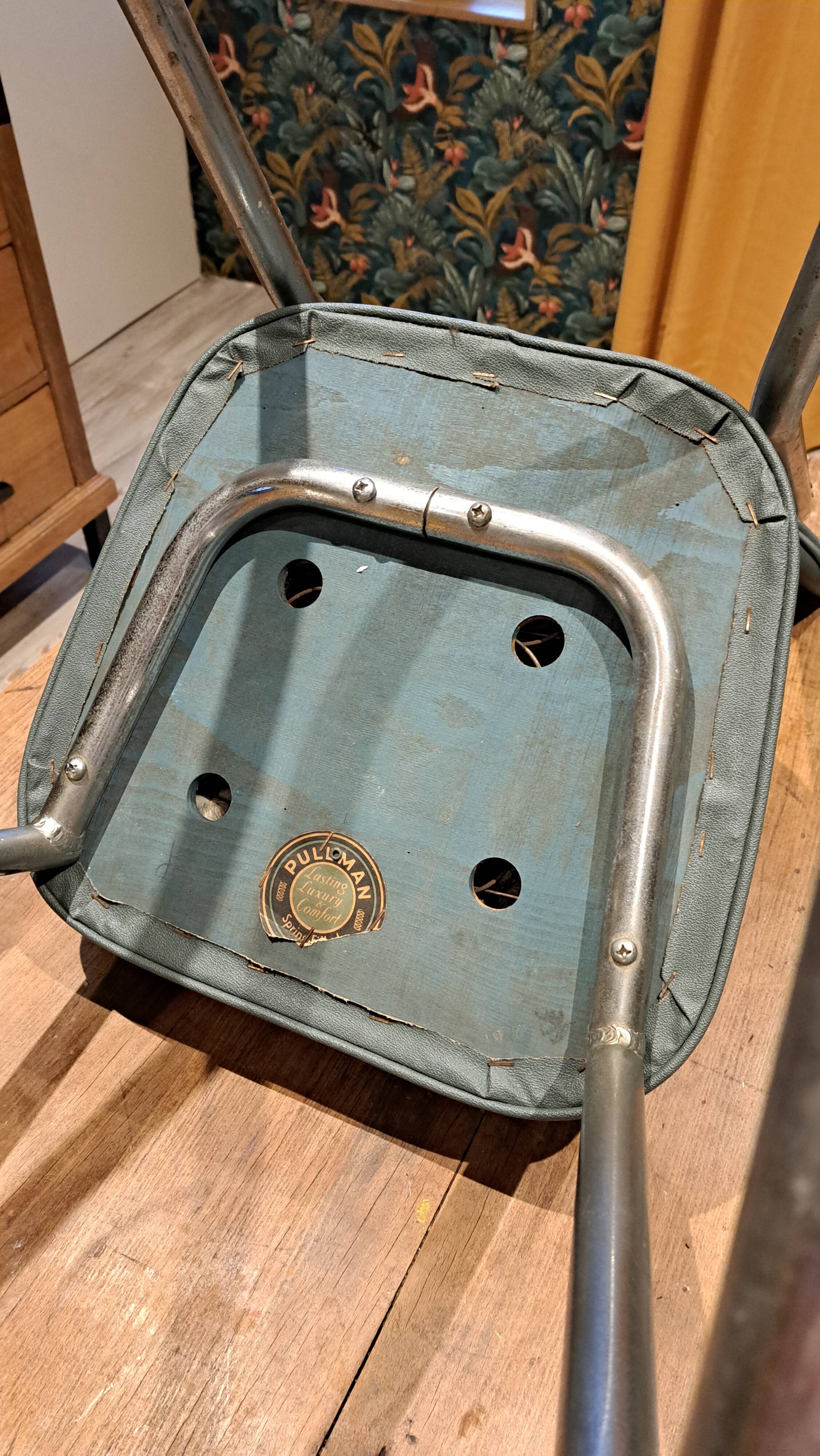 Pullman office chair