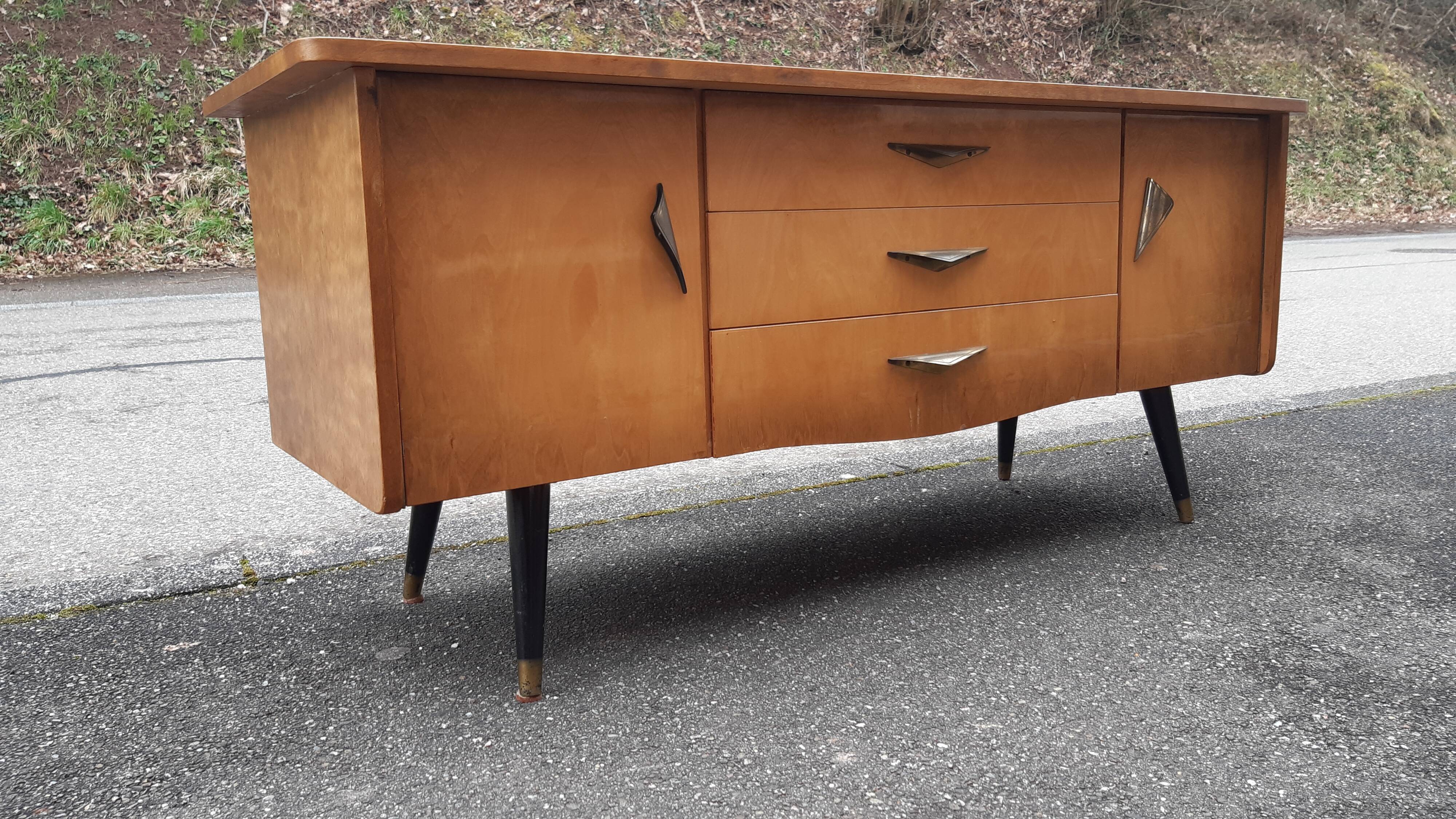 Vintage bass enfilade