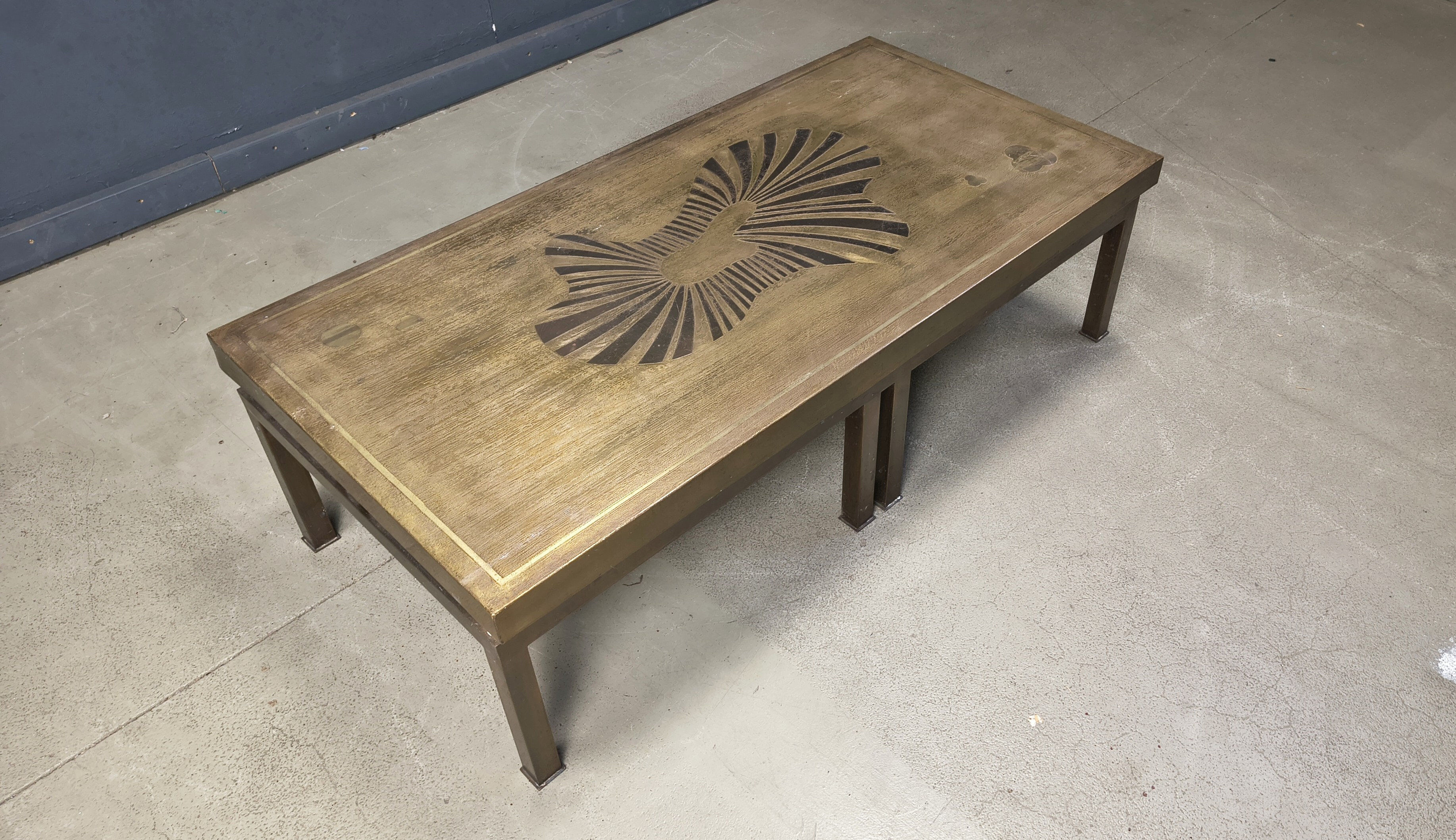Table basse en laiton gravé vintage, années 1970