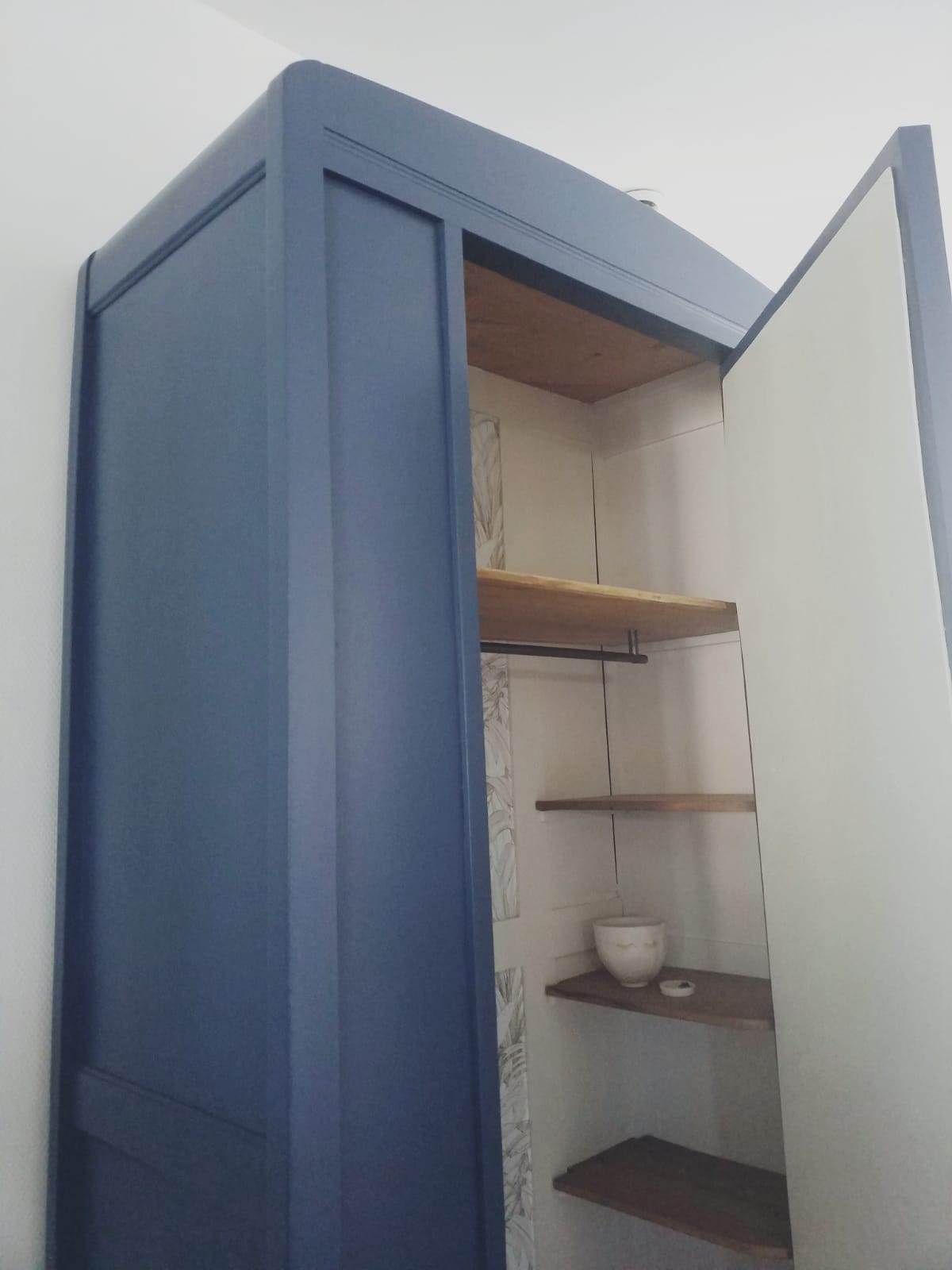 Armoire parisienne