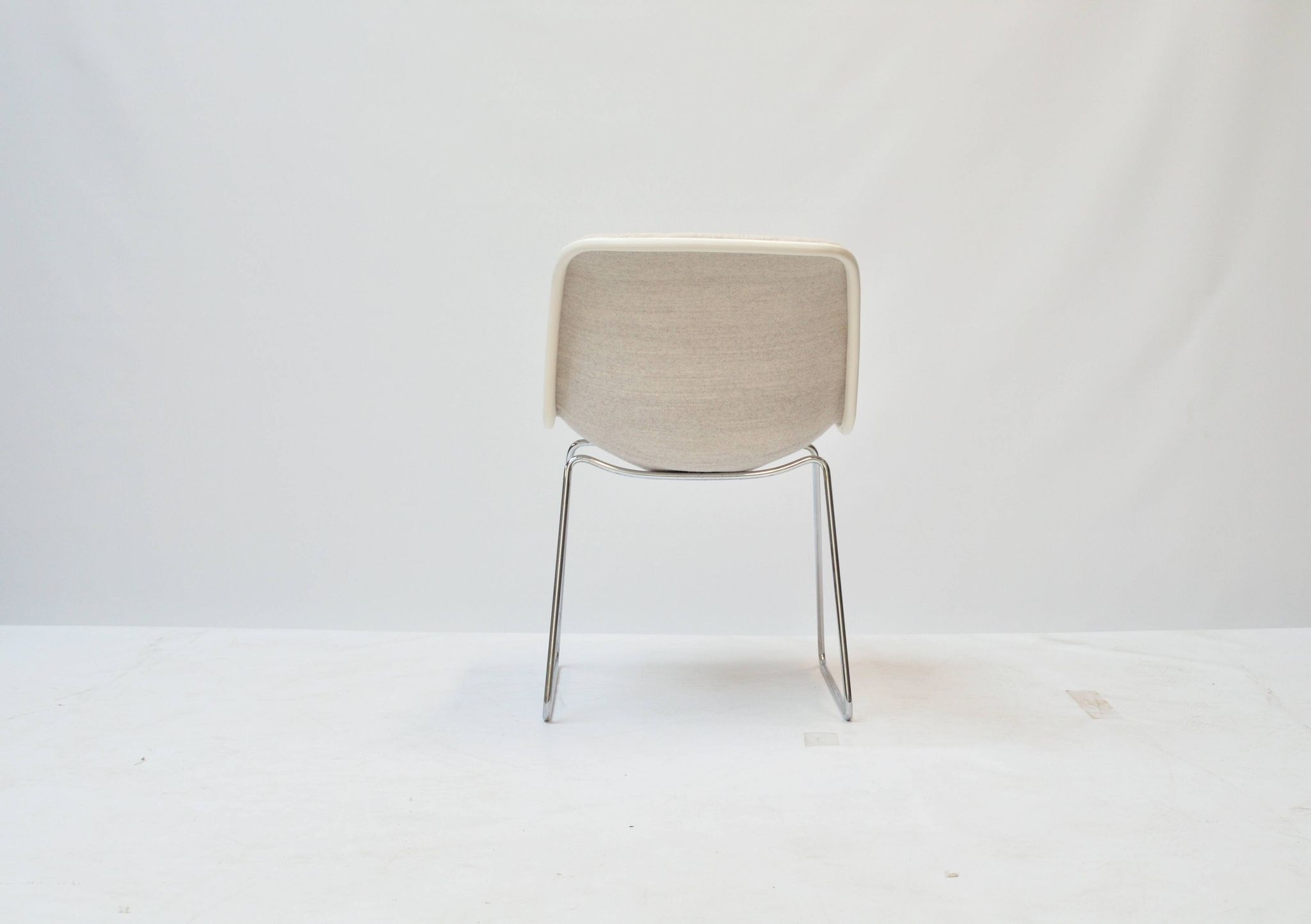 Set of 4 Spirit dining chairs by Hajime Oonishi for Houtoku/Artifort, 1970s.