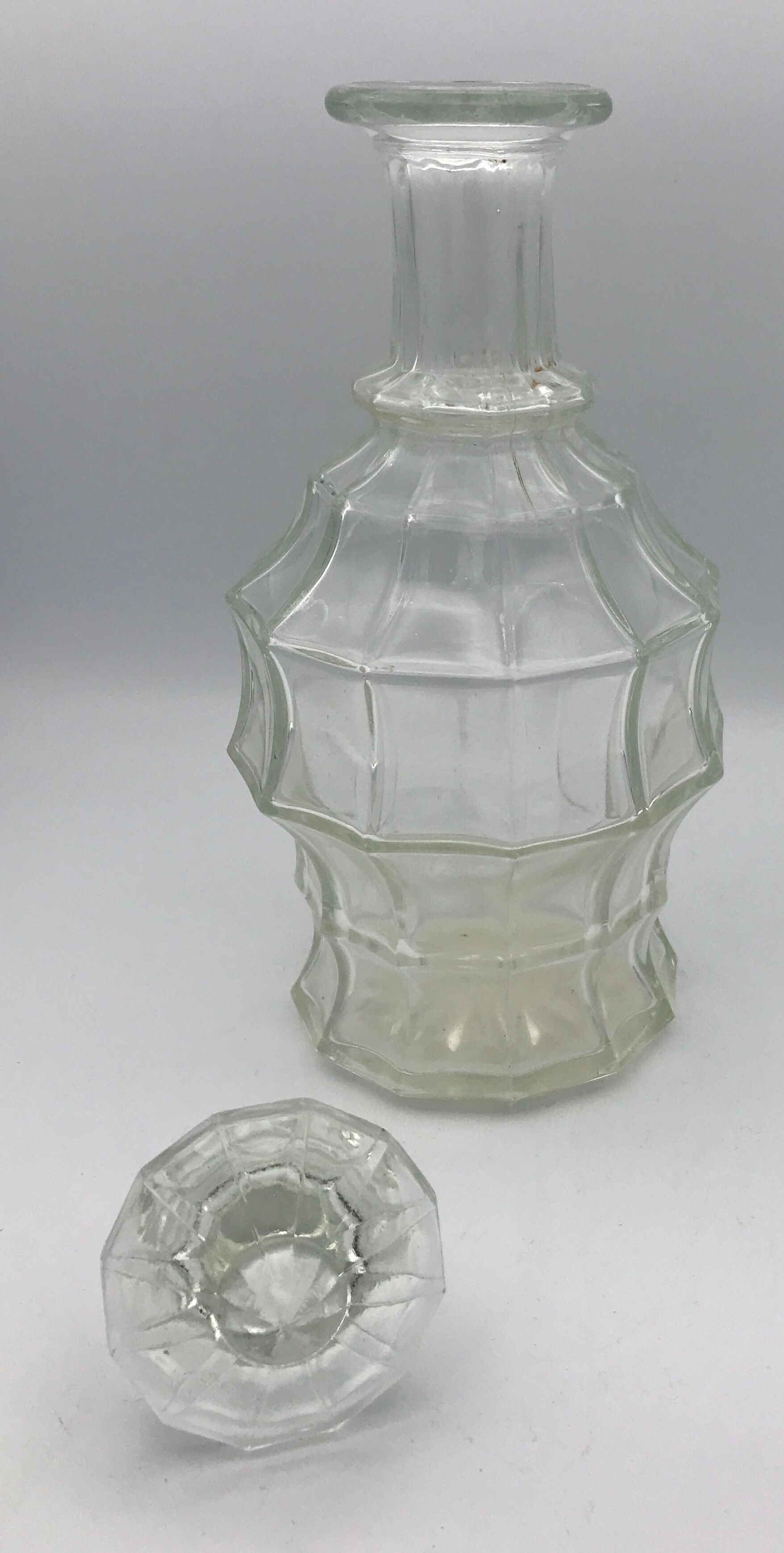 Old faceted glass liqueur carafe and stopper - 27 cm