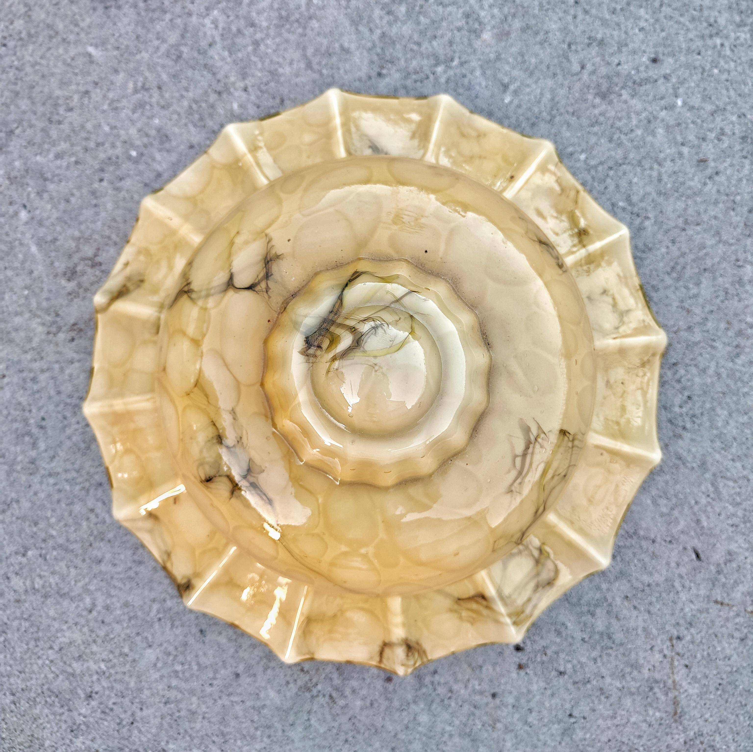 Ceiling light or Art Deco wall sconce in marble-effect glass, Austria 1930s.