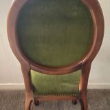 Chaise ancienne en bois et velours capitonné