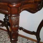 Antique console in carved walnut in the Louis-Philippe style.