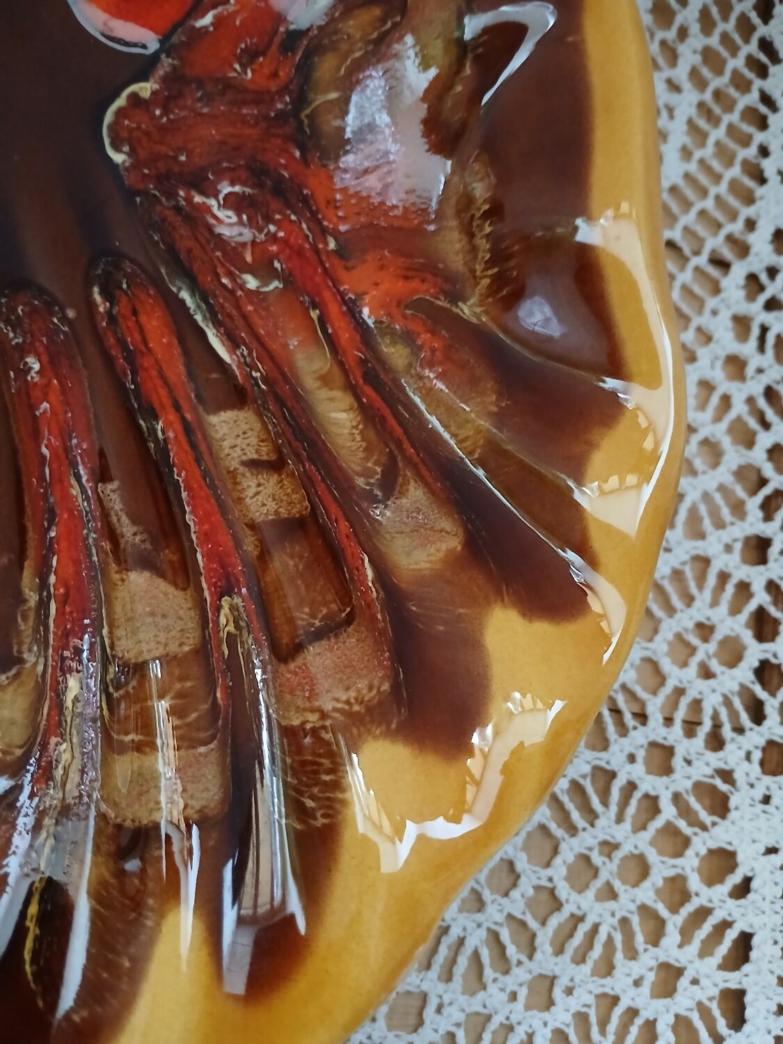 Antique fruit bowl in the Vallauris style