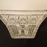 Fruit cup in finely chiseled crystal, square shape.