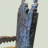 Indian throne chair in carved red wood - Buddhist / Hindu.