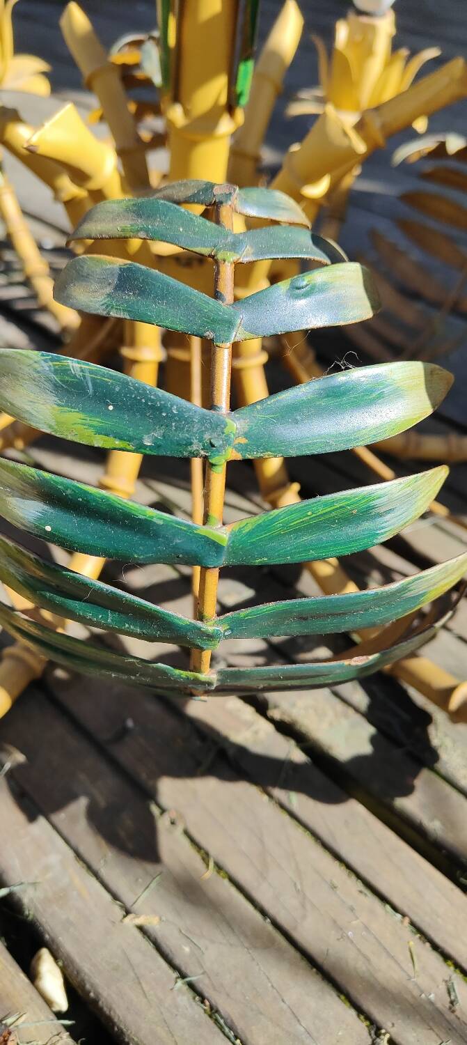 Exotic vintage lustre