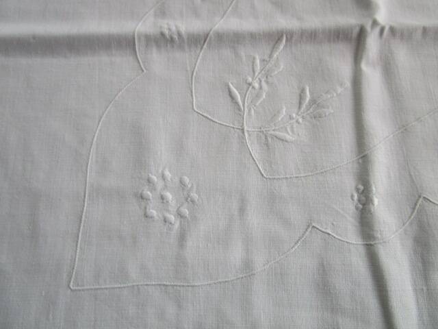 Antique embroidered pillowcase: 77x77cm