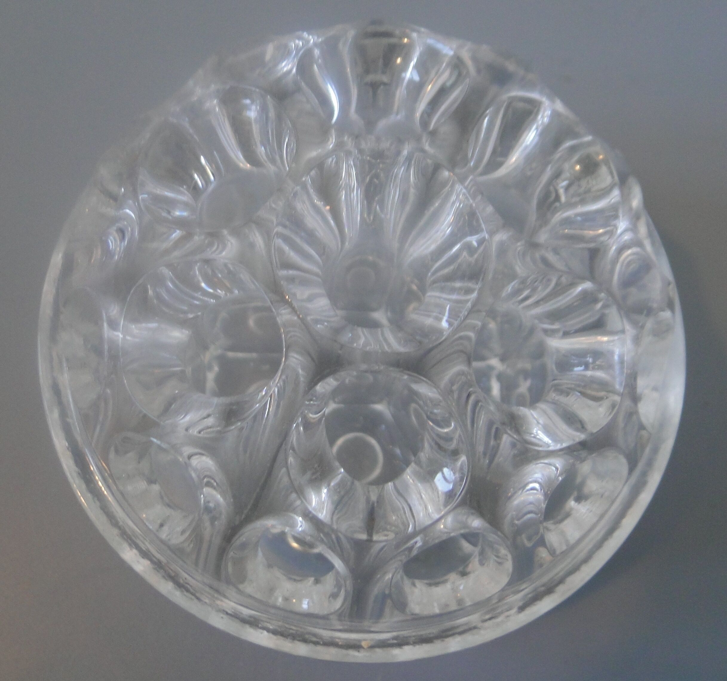 Pique fleurs moulded glass made in France no. 4 1/2