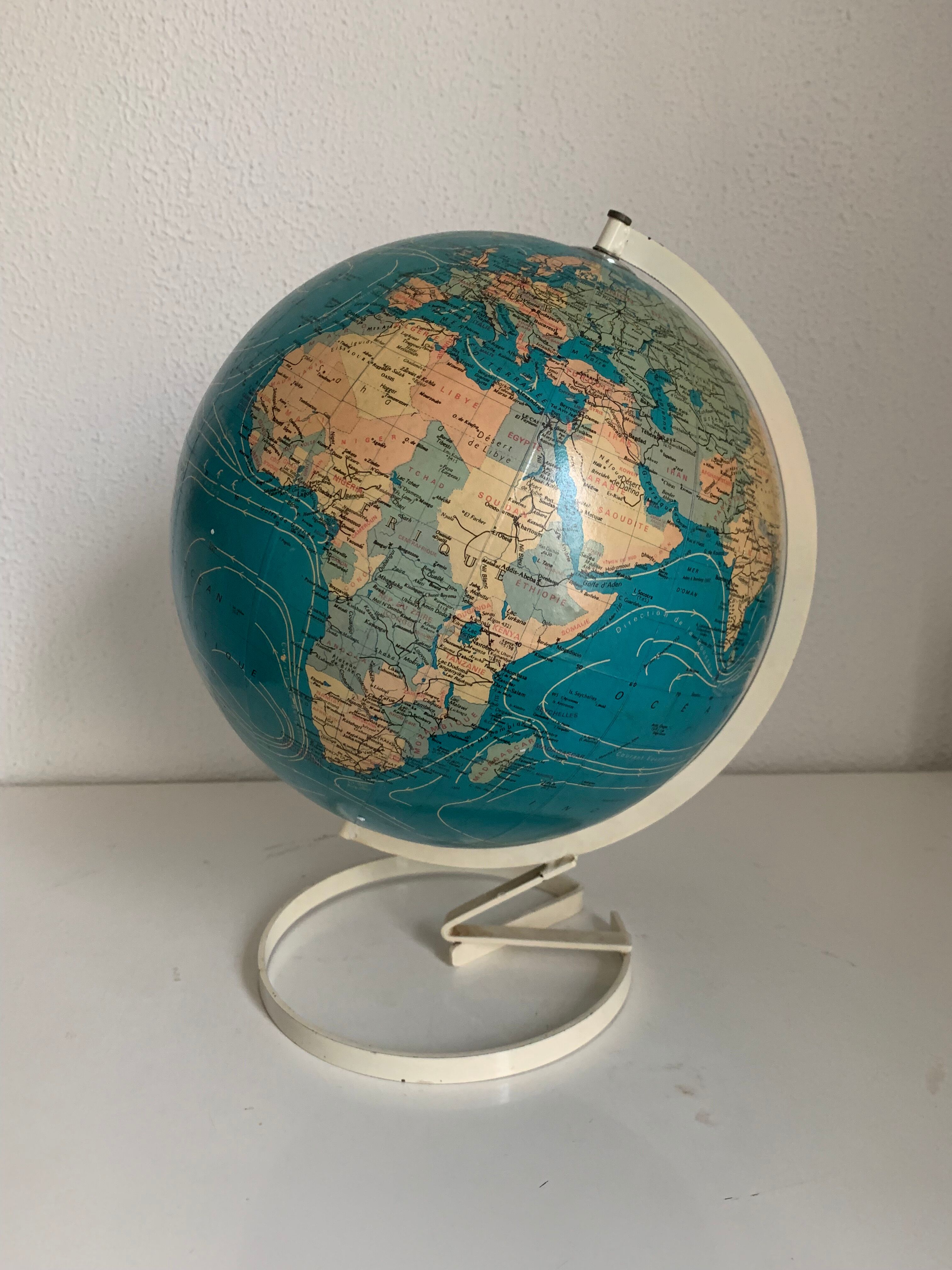 Vintage globe 1979 terrestrial Taride twisted metal 35 cm