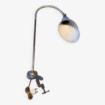 Flexible vintage workshop lamp in metal with vice fixing