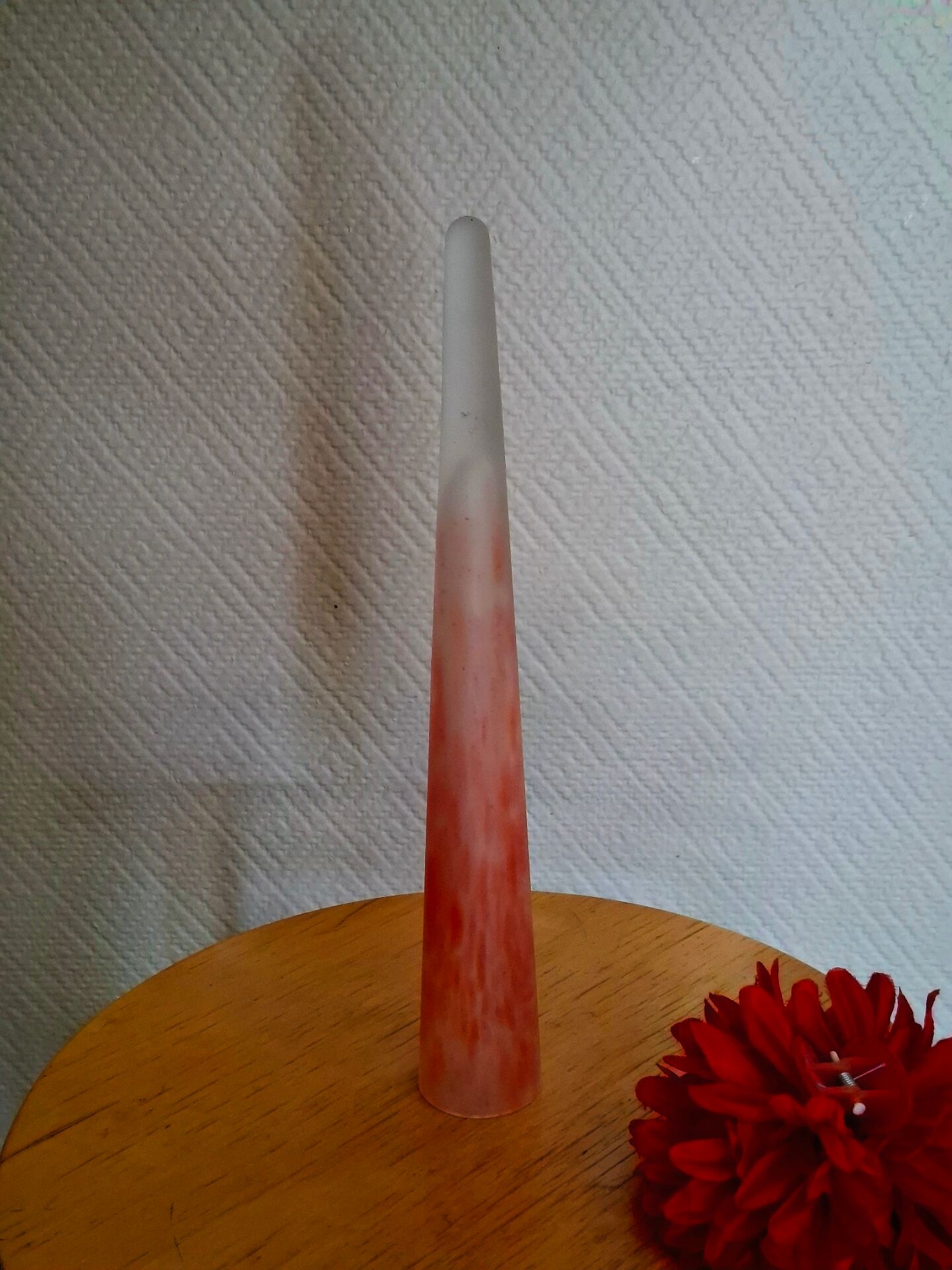 Vase en pâte de verre détourné en Corne à pinces à cheveux