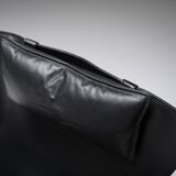 Fauteuil Cab 423 en cuir noir par Mario Bellini pour Cassina