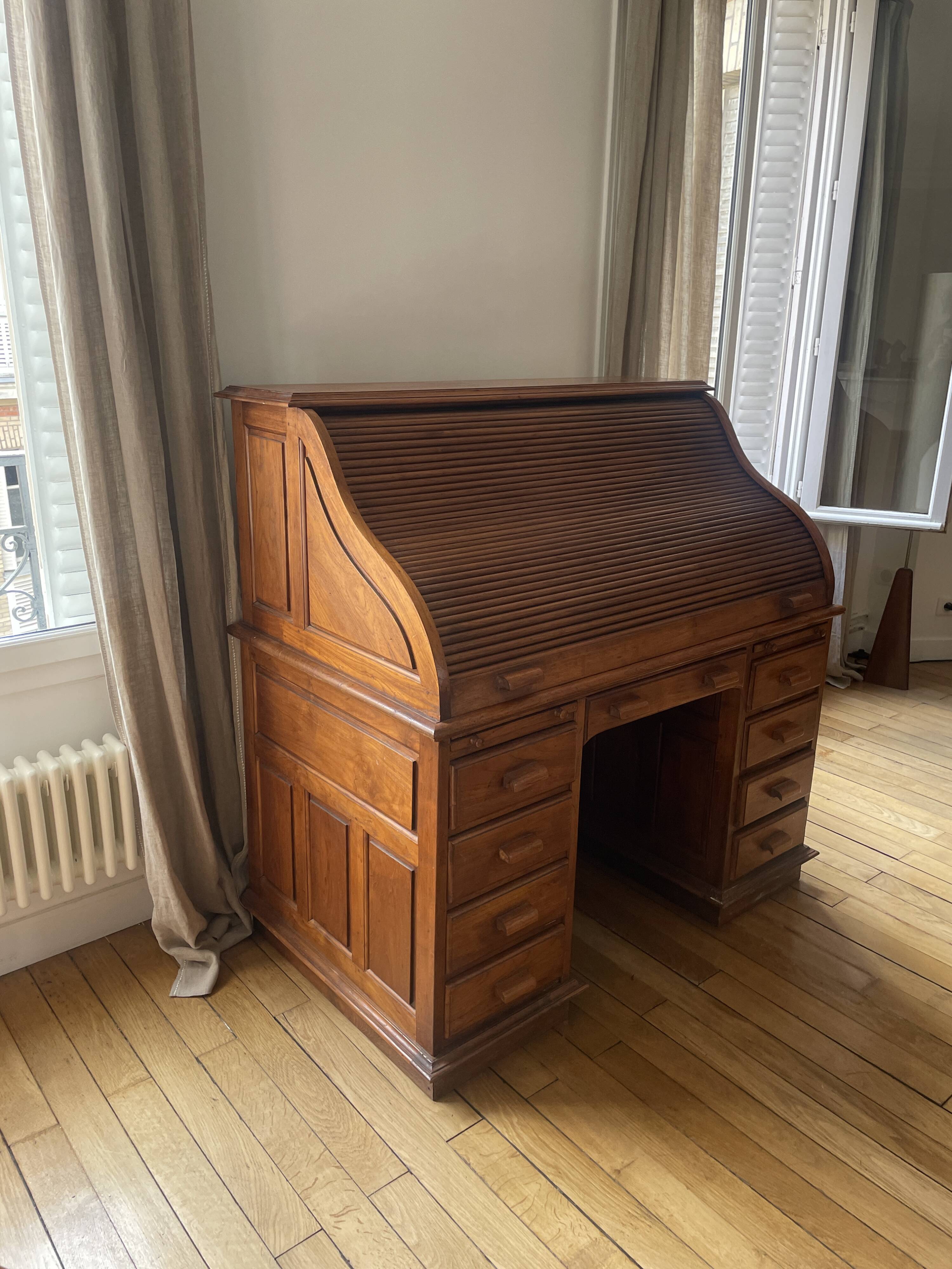 Antique American desk with curtain – original model from the 1920s/30s.