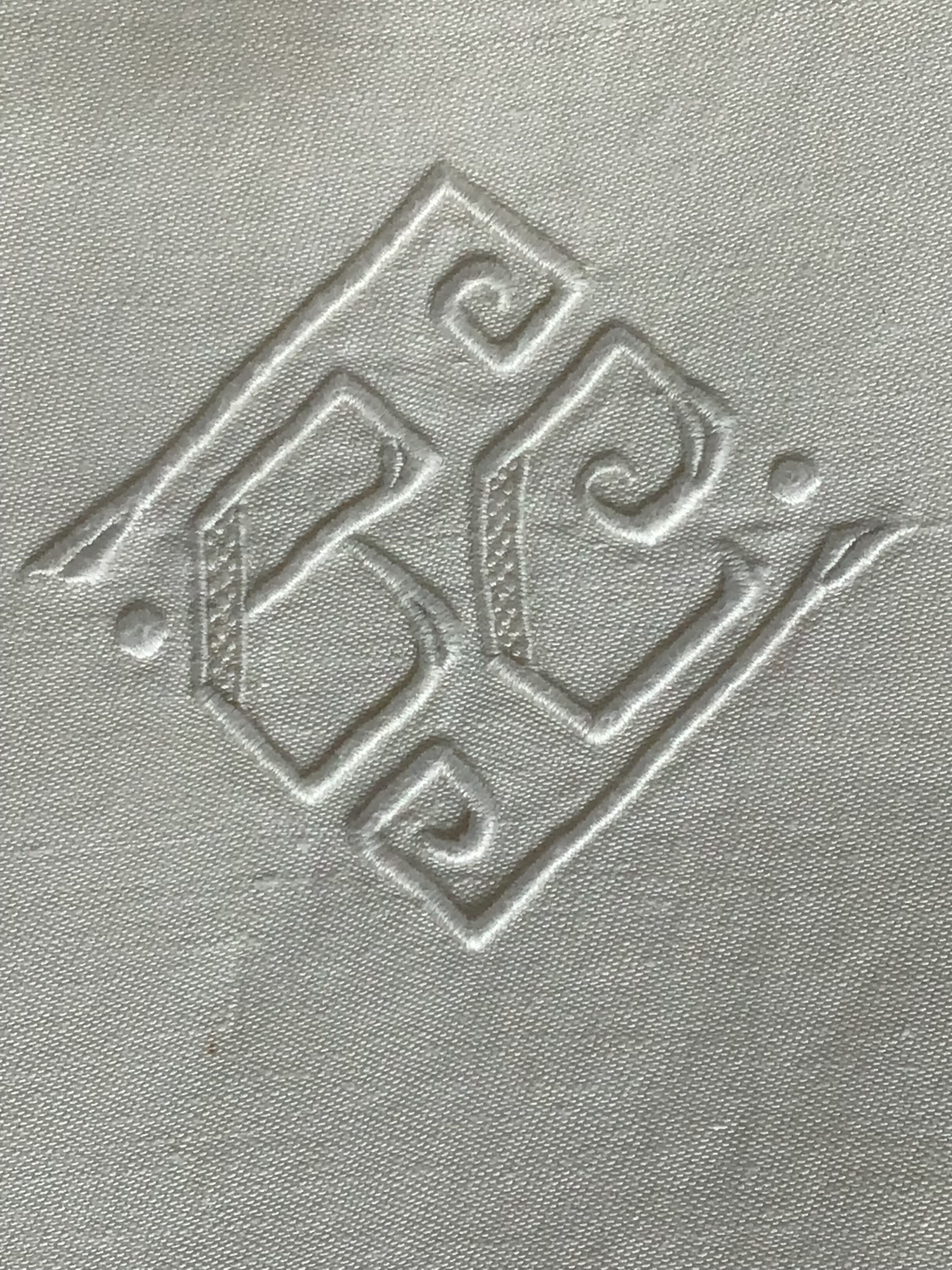 12 embroidered towels BC square damask ivory