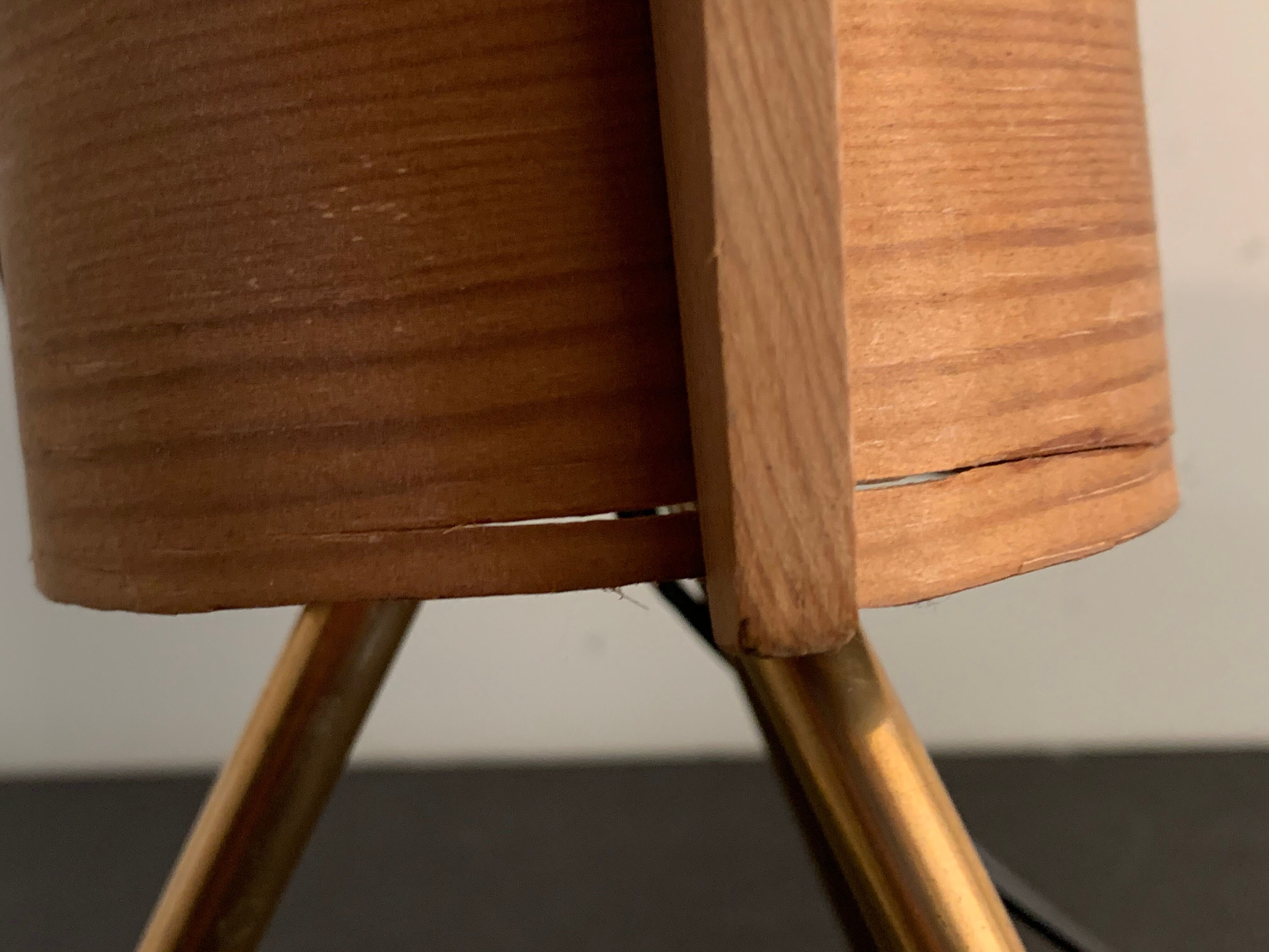 Scandinavian tripod hans-Agne Jakobsson tripod lamp for Ellysett Markaryd 1960