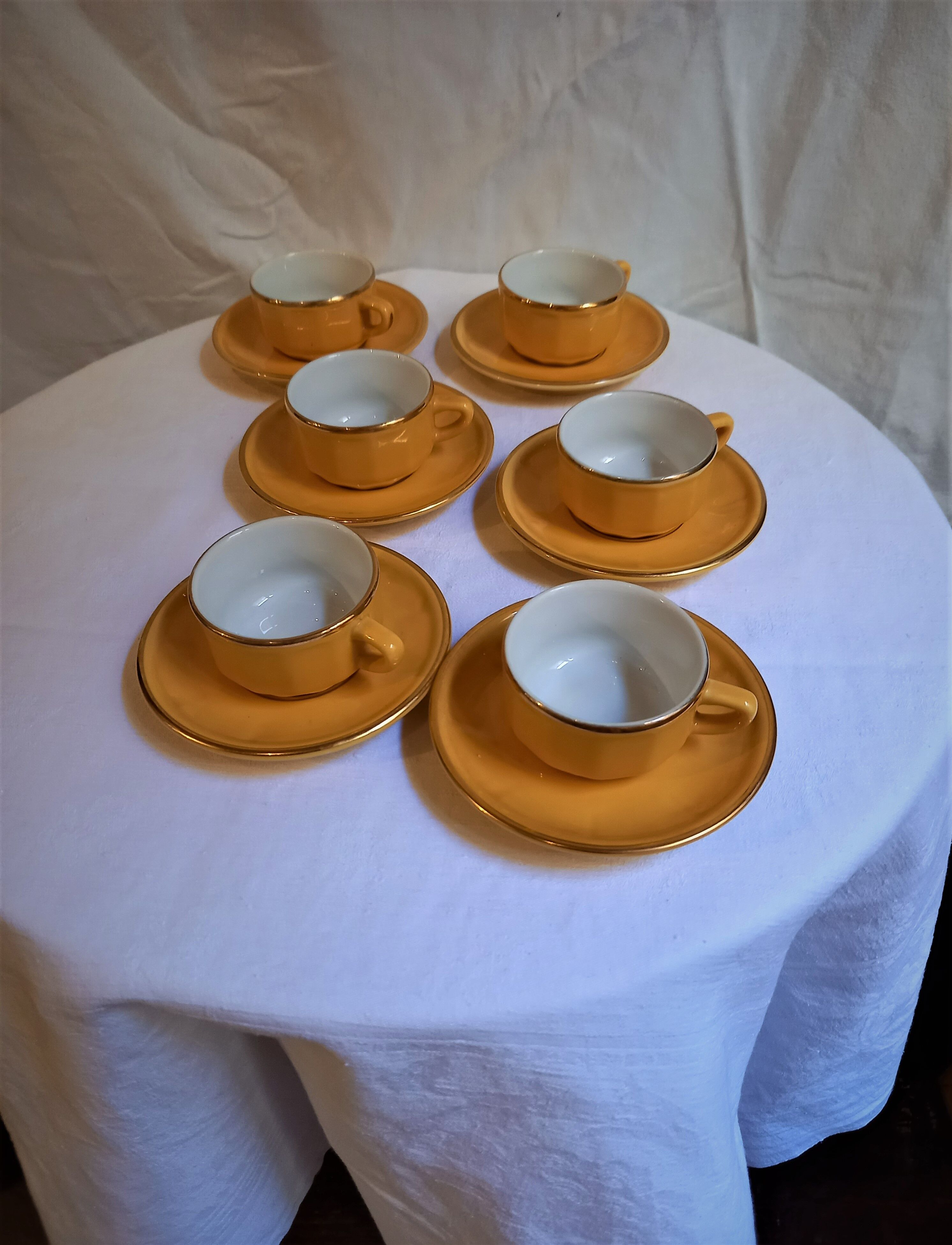 Yellow Apilco coffee service with golden borders