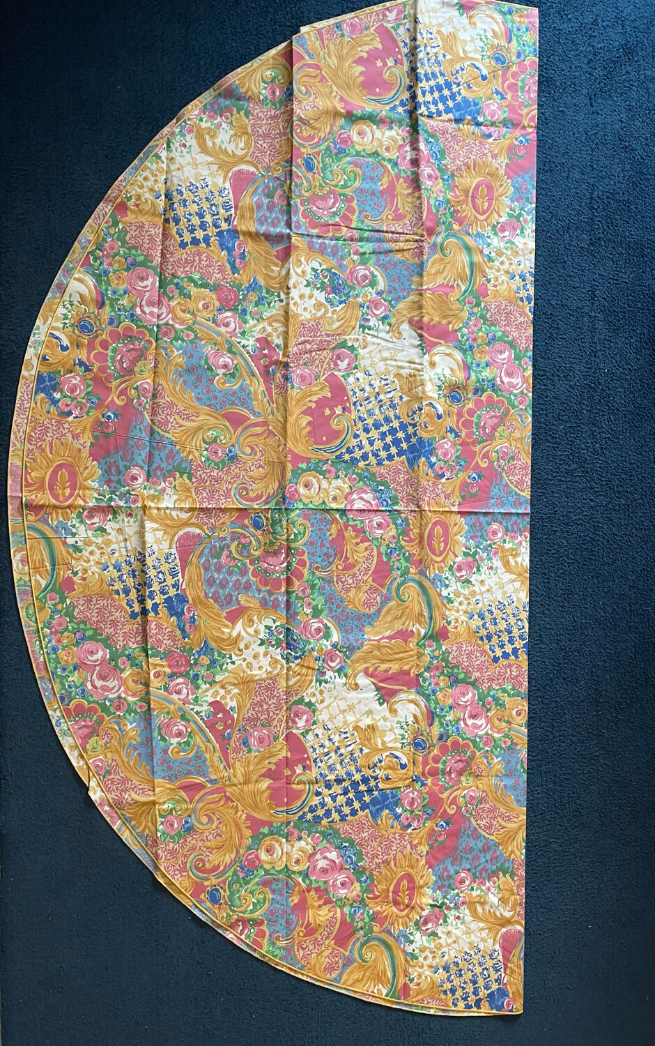 Vintage tablecloth by Basetti