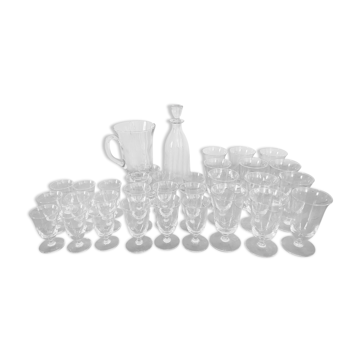Service verres, carafe et pichet 33 pièces