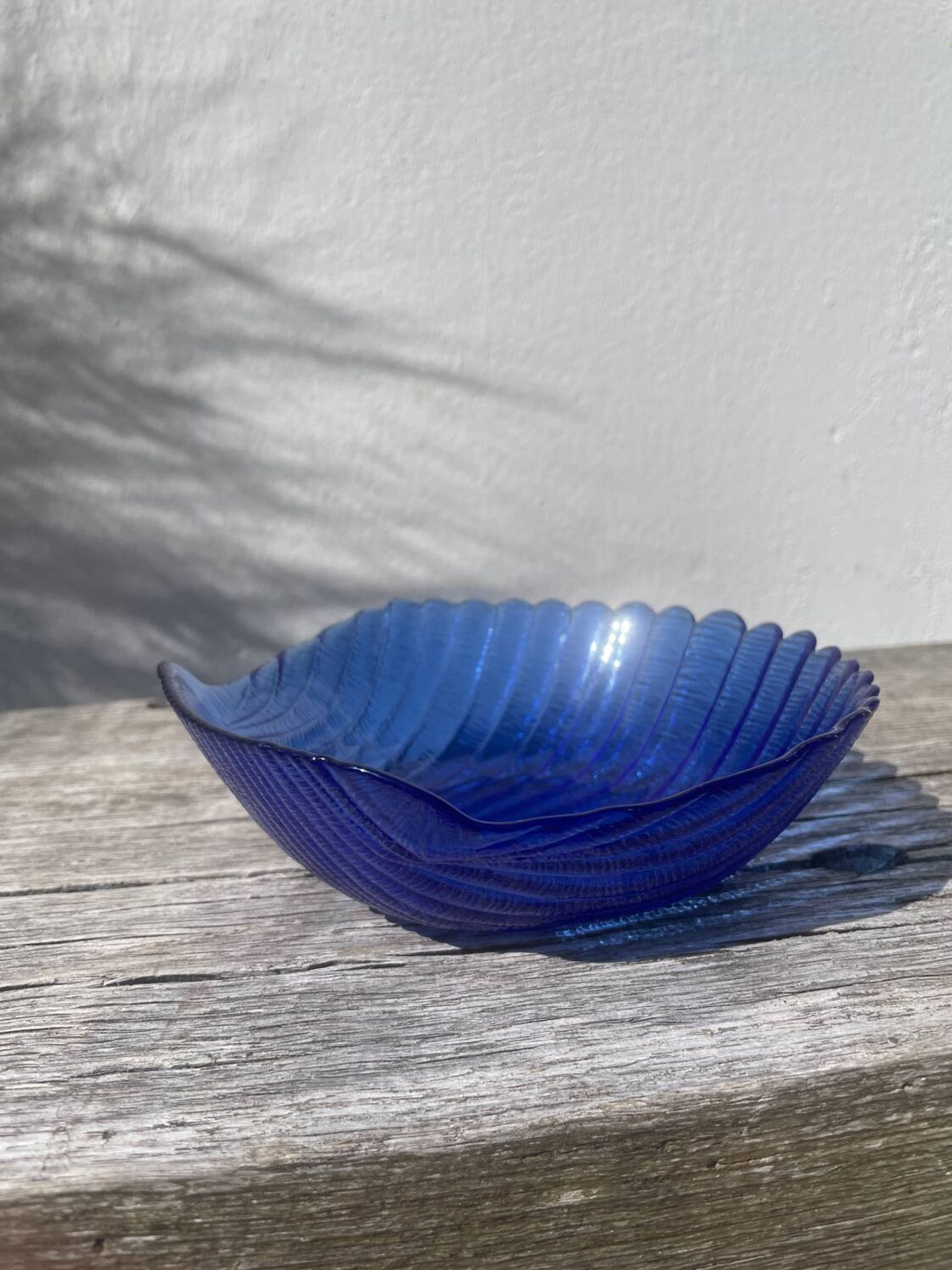 Vide poche coquillage bleu en verre