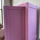 Pink knitted cabinet