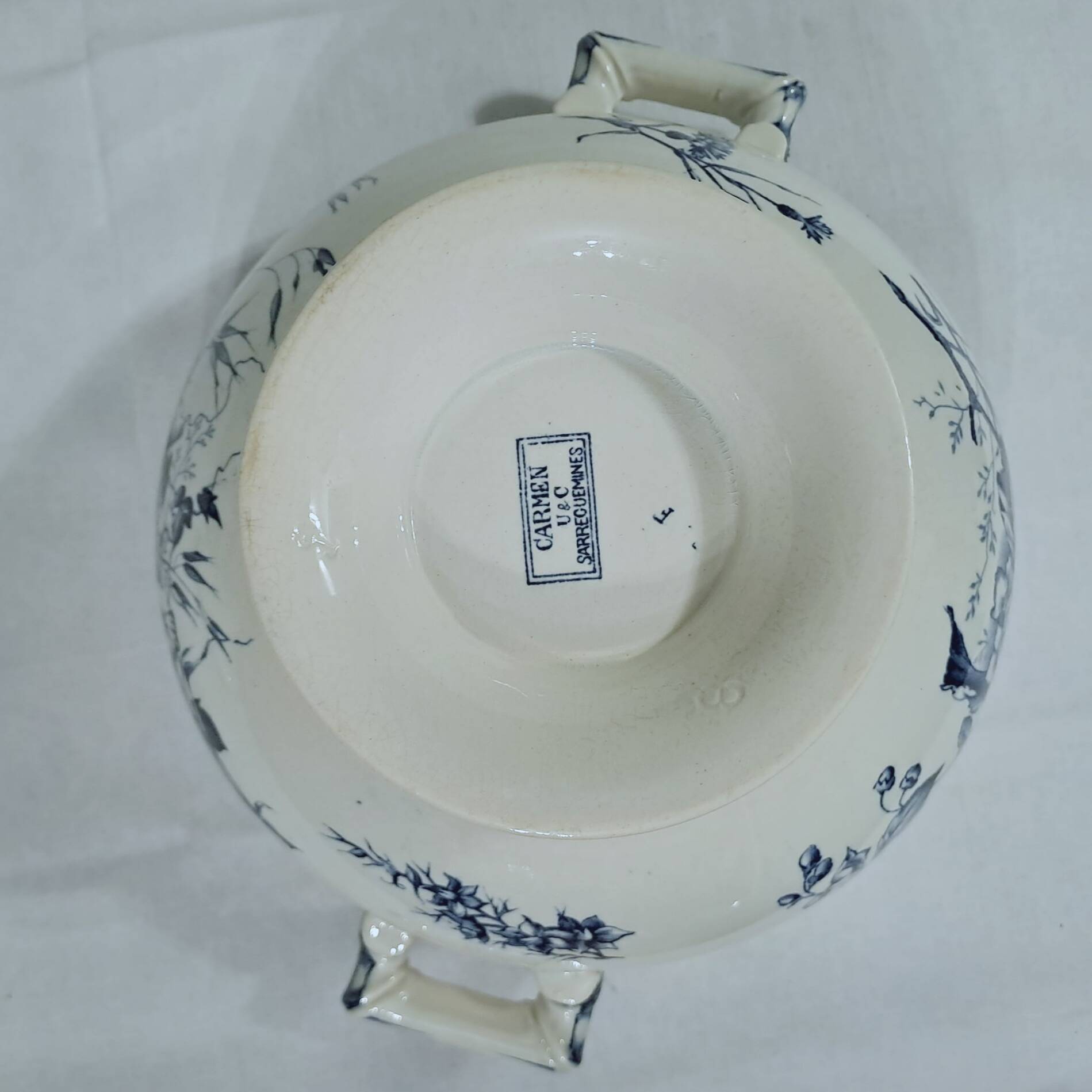 Soupière Sarreguemines modèle "Carmen"