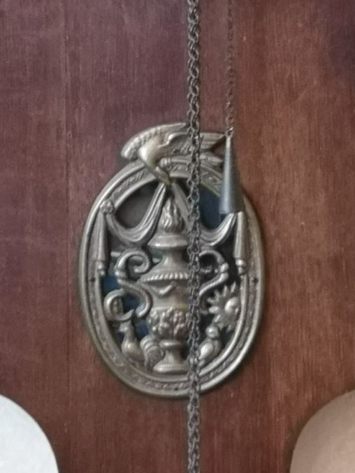 Pendule mouvement horloge hollandaise dite chaise époque 18eme
