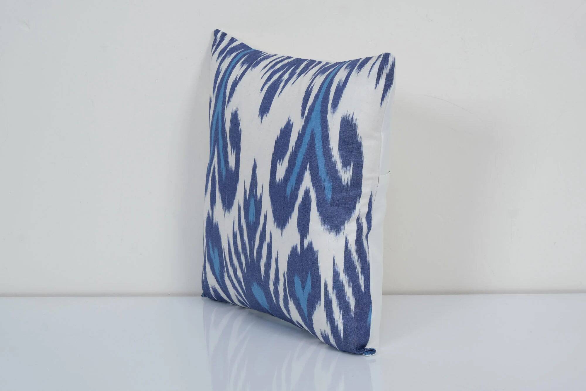 Housse de coussin ikat vintage 36x36 cm