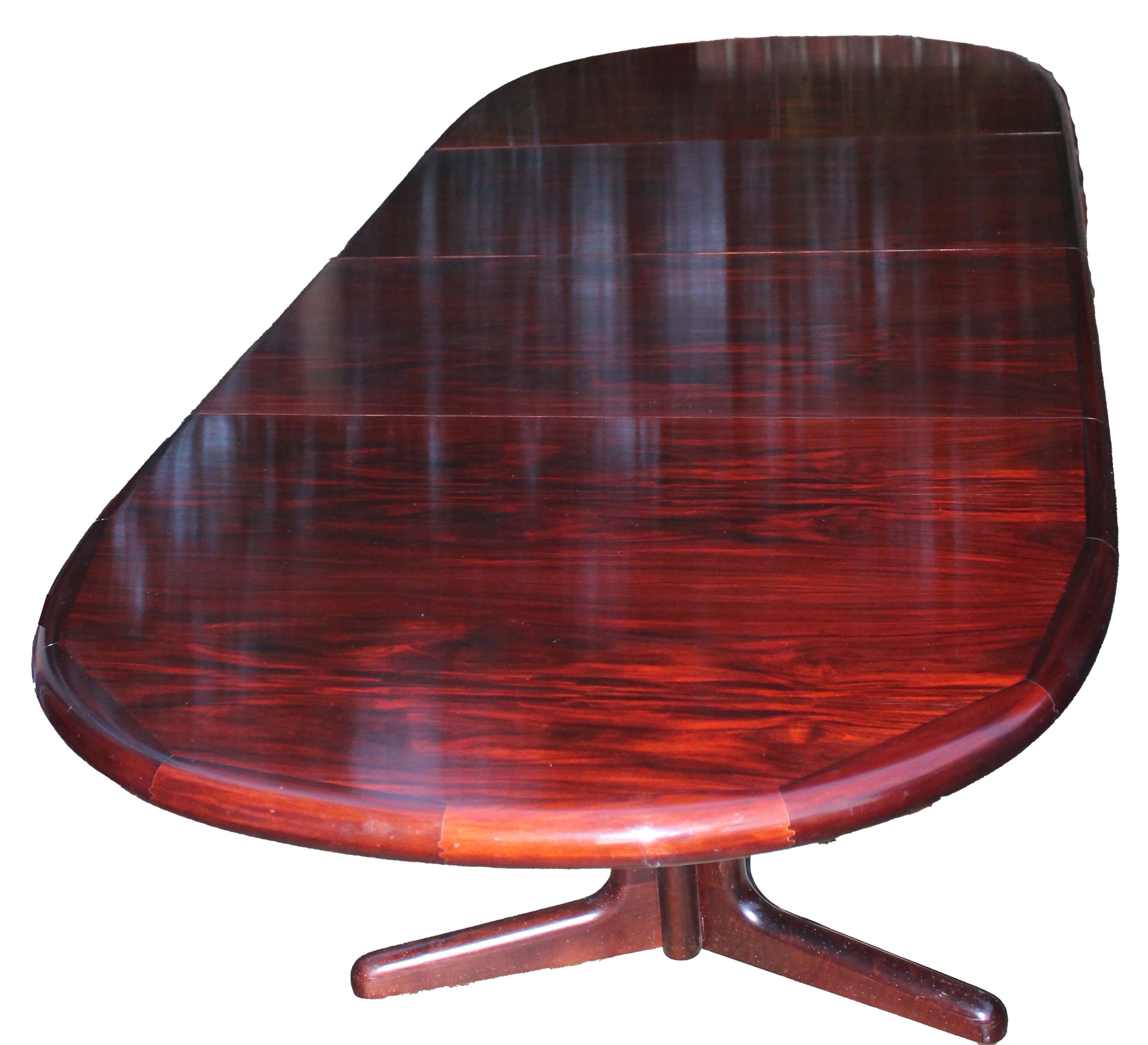 Midcentury extendable rosewood  dining table by edvard valentinsen