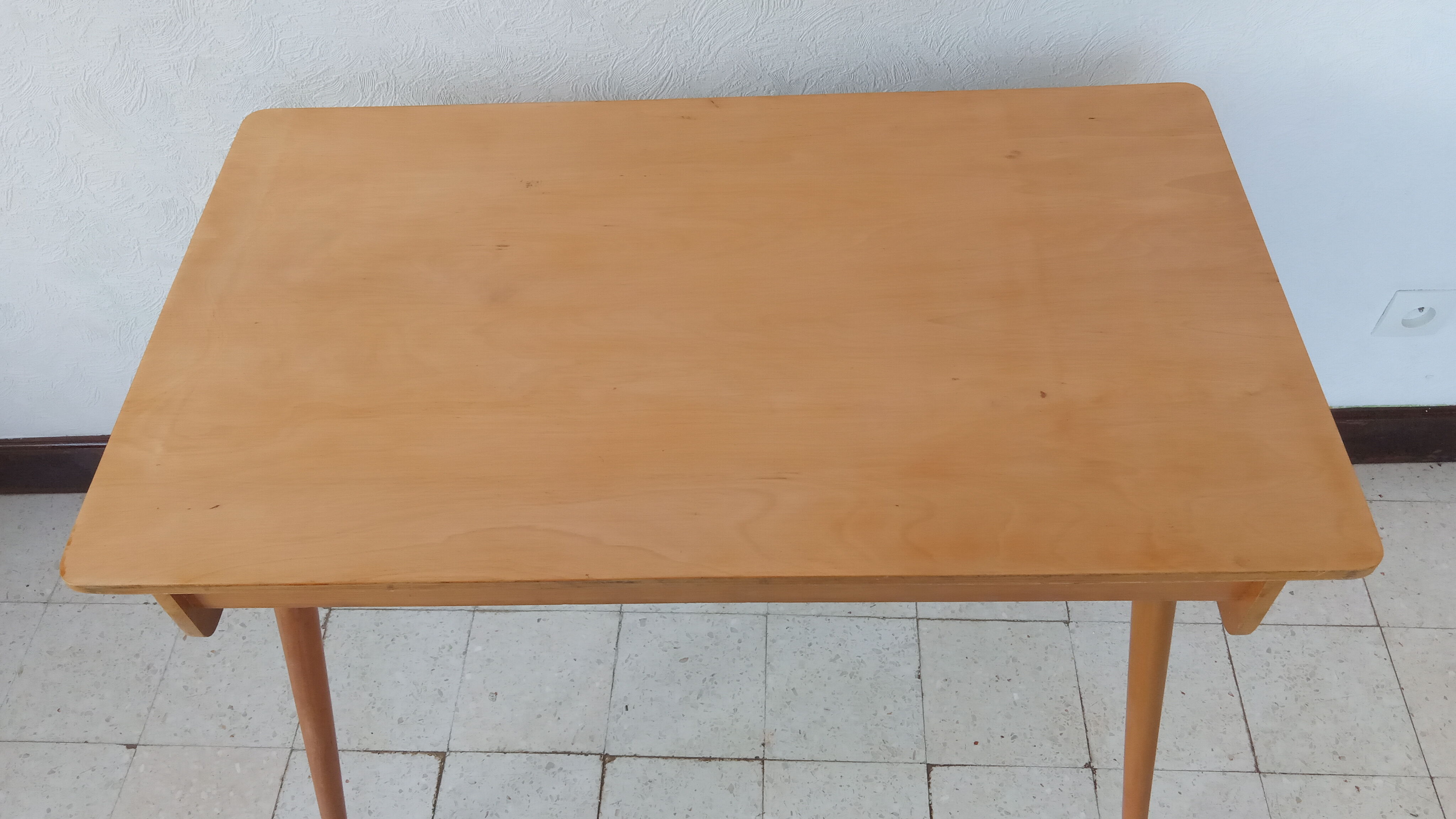 Bureau vintage pieds compas