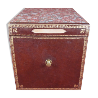 Old notary archive box in wood & leather, Office furniture early XX th