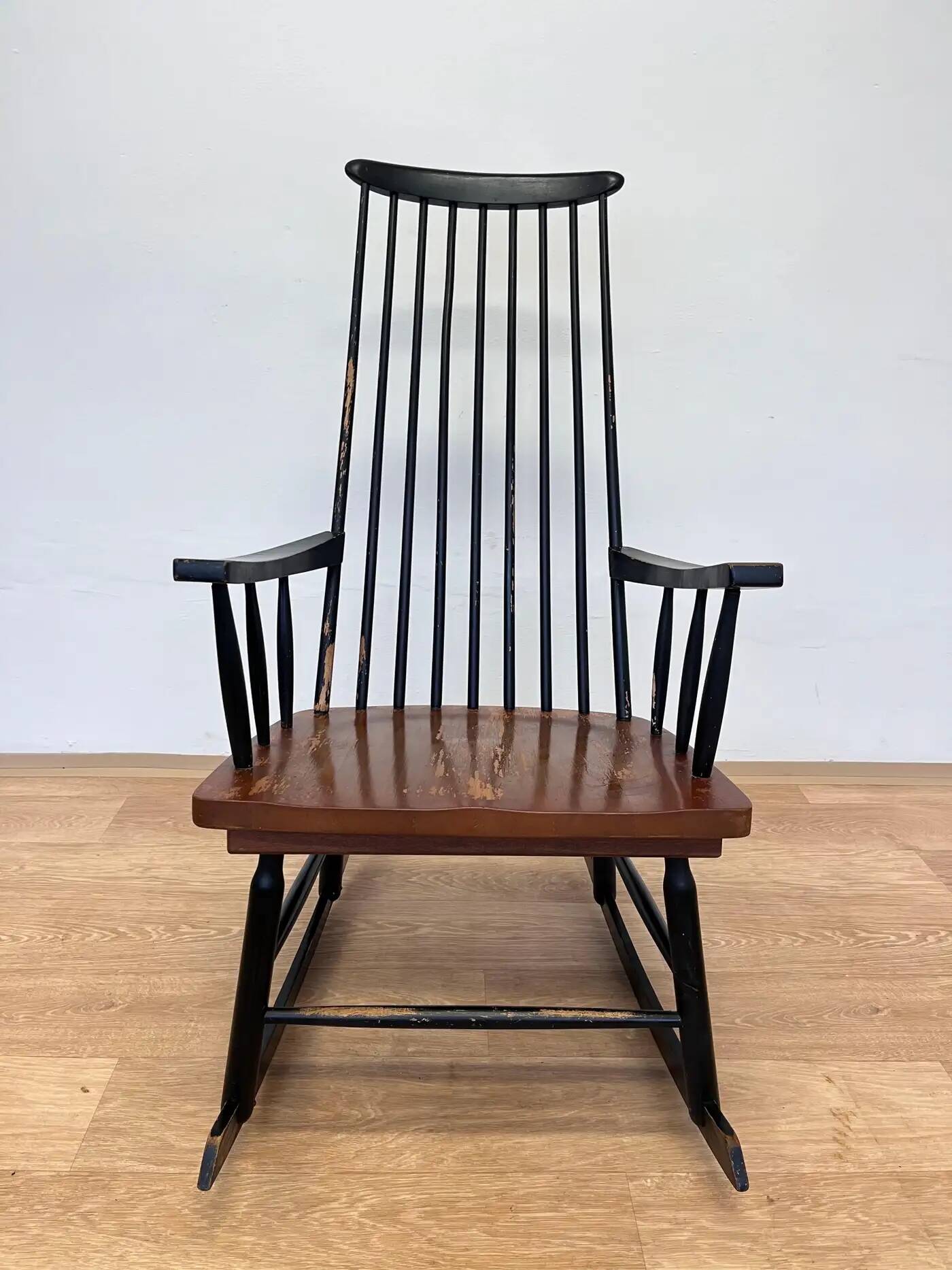 1960s Varjosen Puunjalostus beech rocking chair, Finland