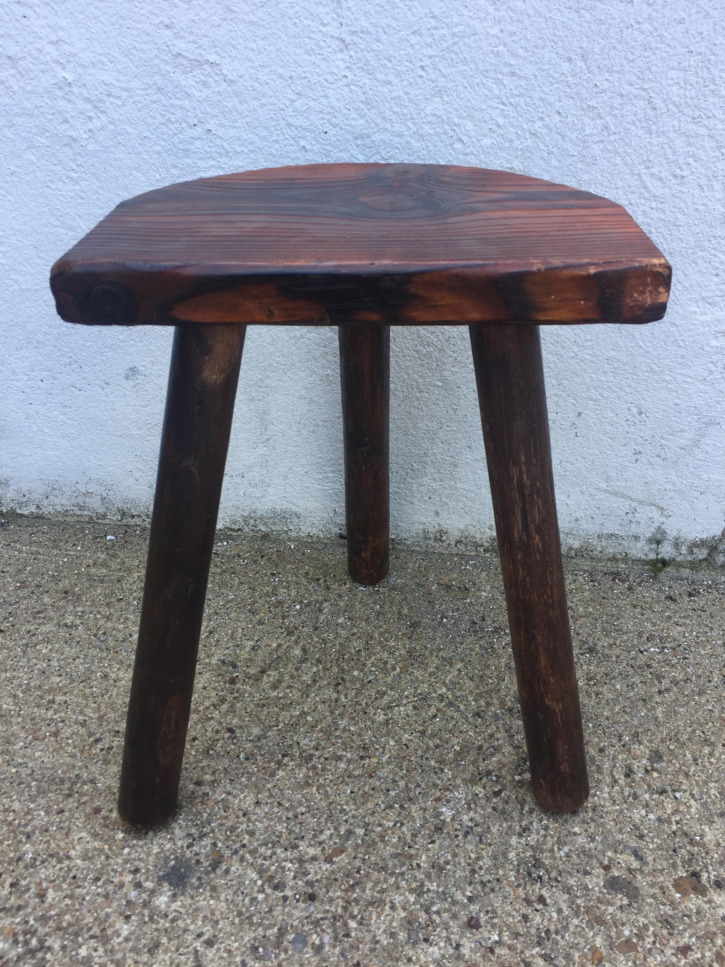 Tripod stool